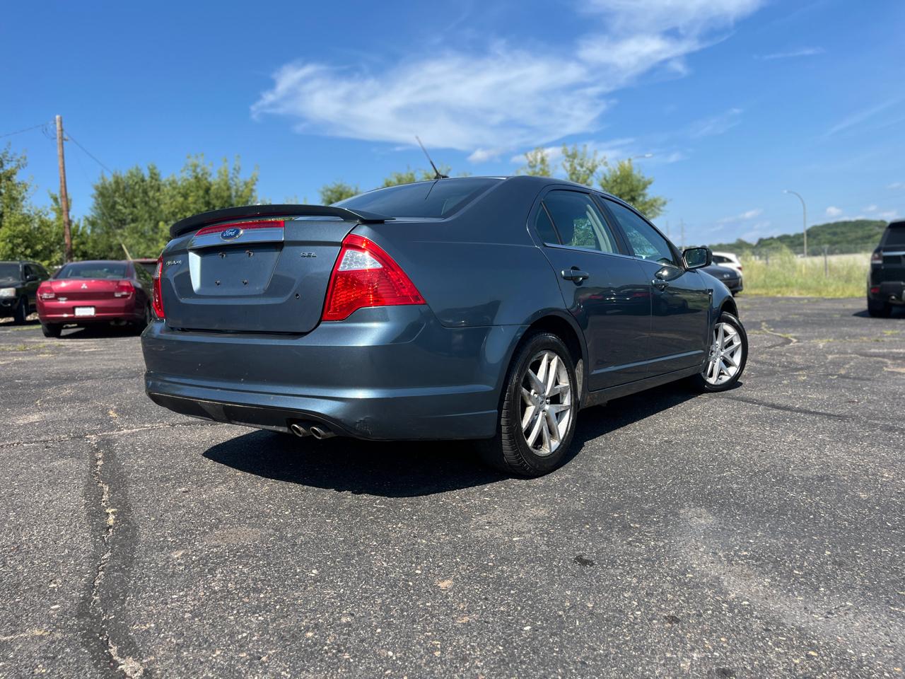 Ford Fusion  2011