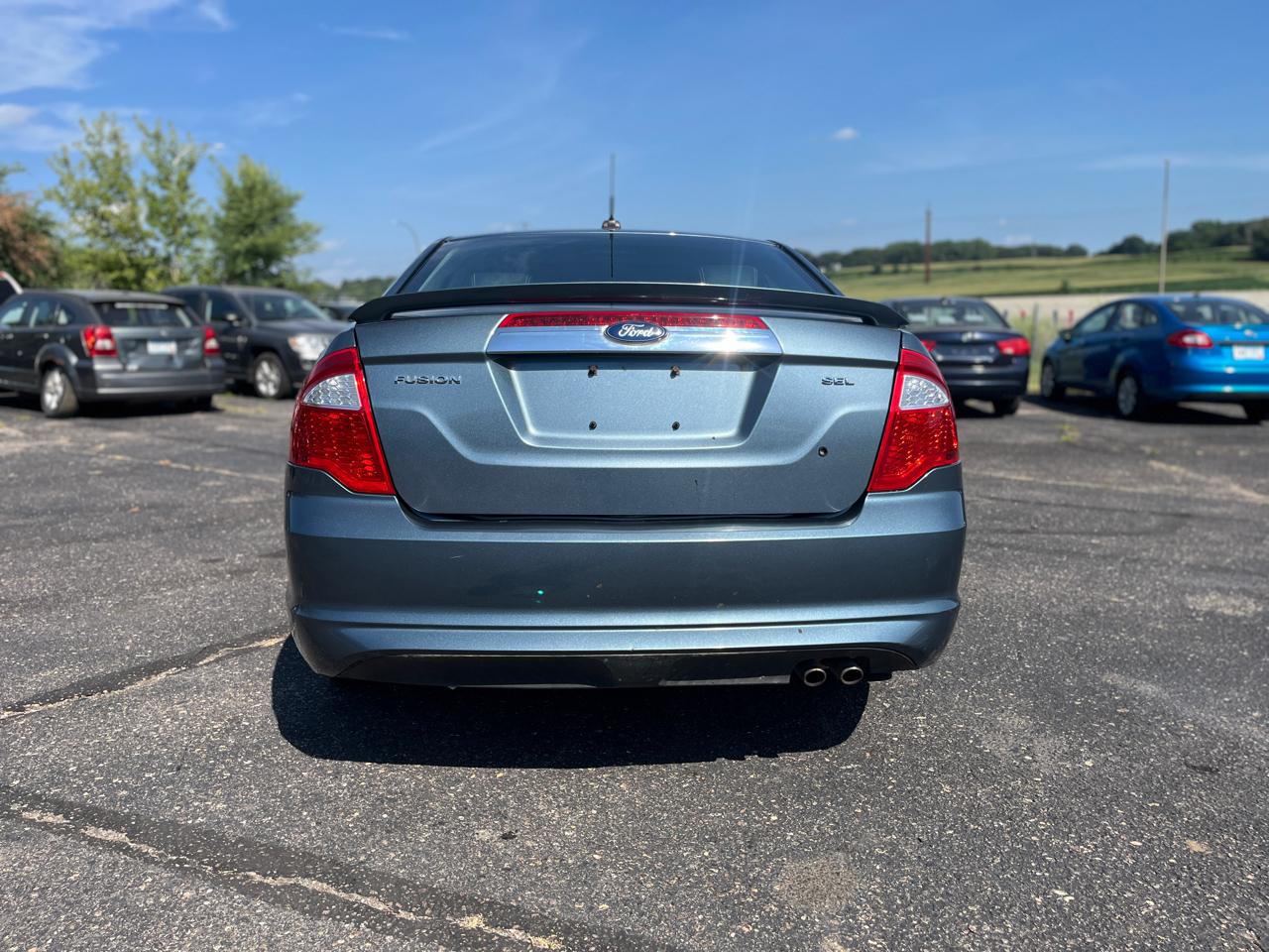 Ford Fusion  2011
