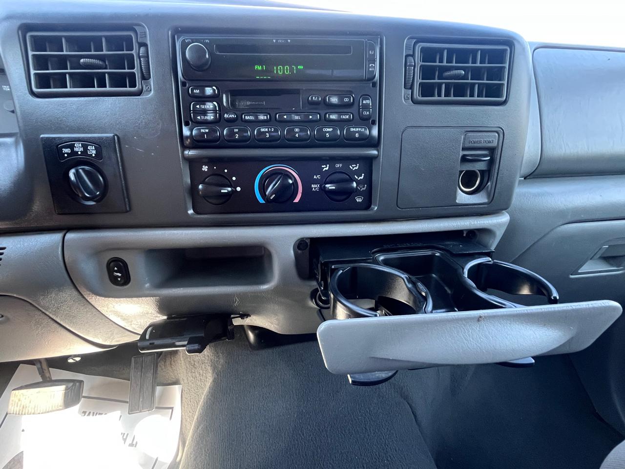 Ford Super Duty F-250 Crew Cab 156" Harley-Davidson 4WD 2004