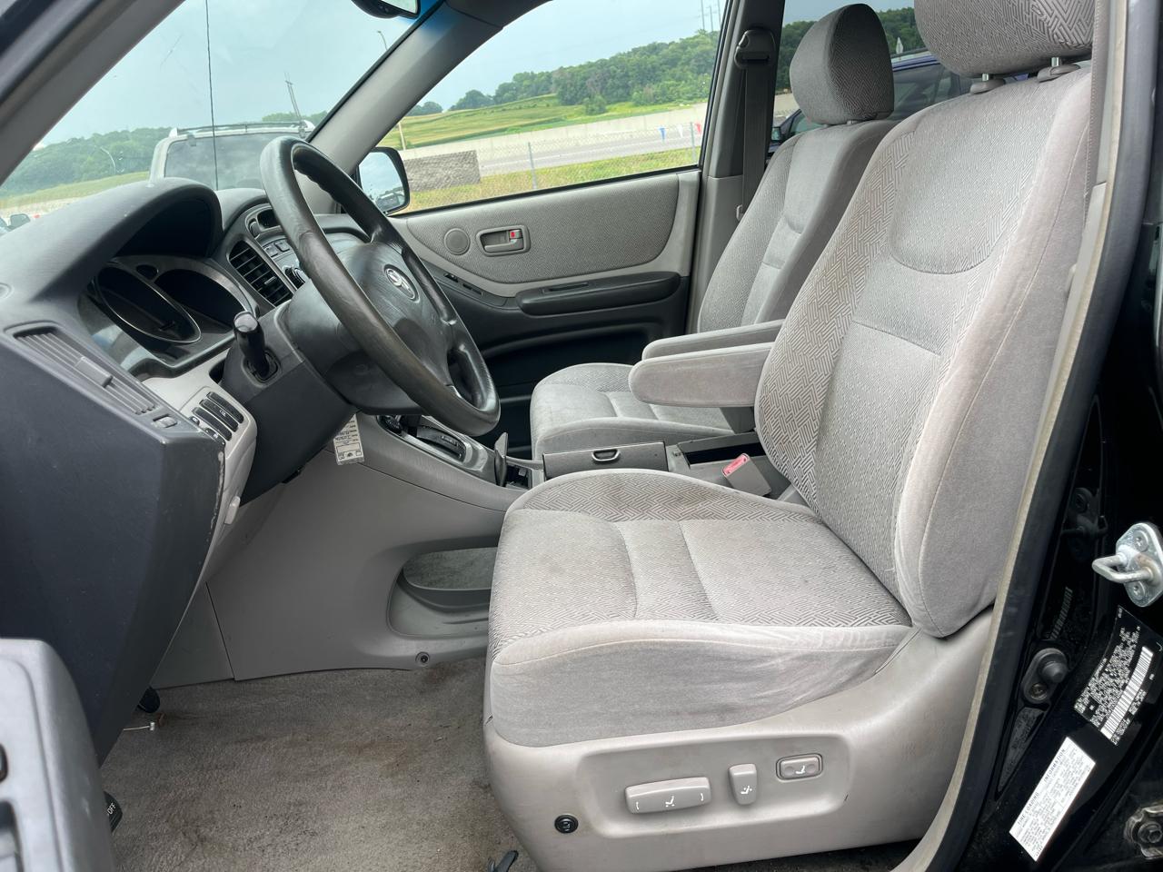 Toyota Highlander 4dr V6 4WD (Natl) 2003