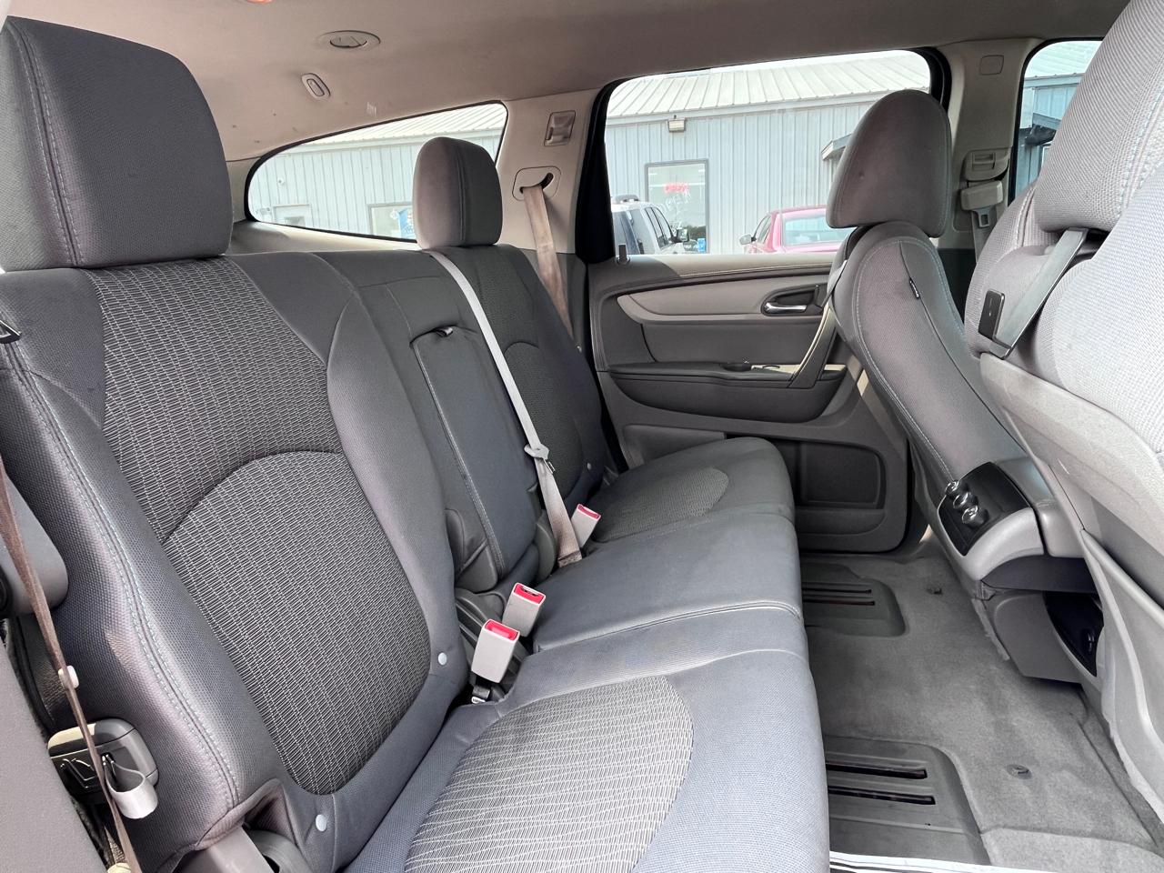 Chevrolet Traverse FWD 4dr LS 2013