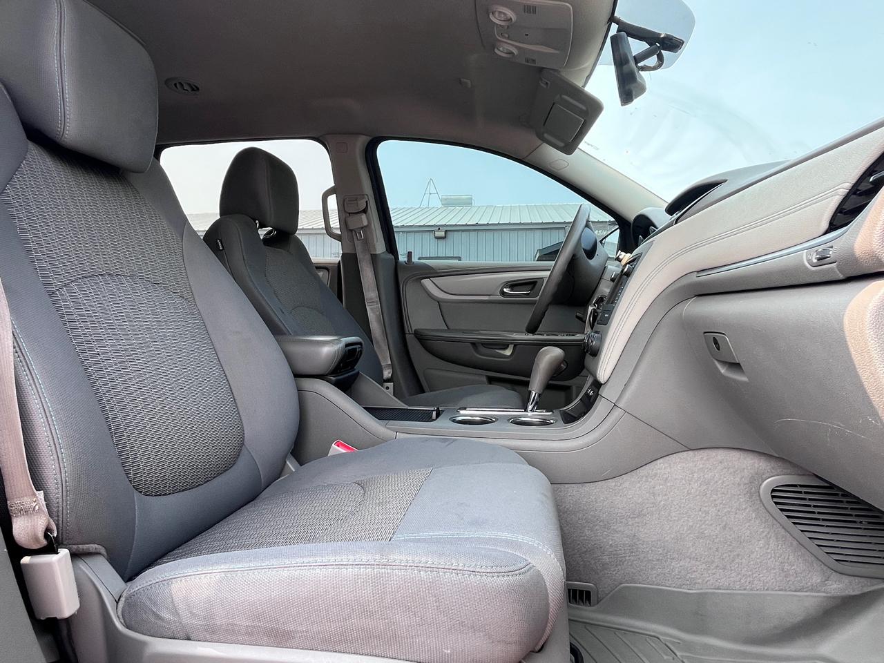 Chevrolet Traverse FWD 4dr LS 2013