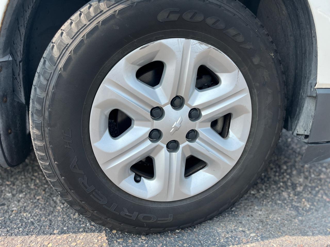 Chevrolet Traverse FWD 4dr LS 2013