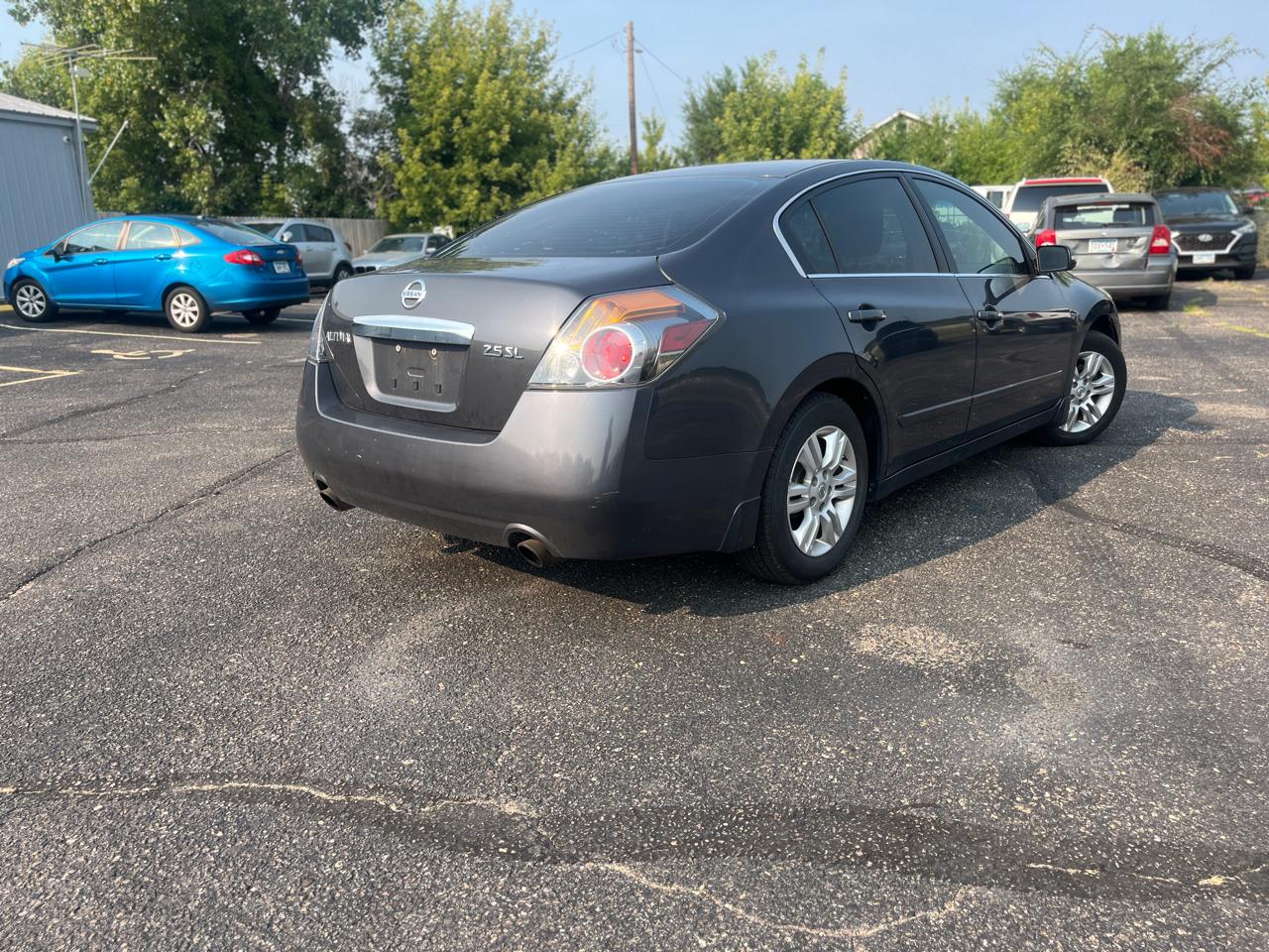 Nissan Altima 4dr Sdn I4 2.5 SL 2012