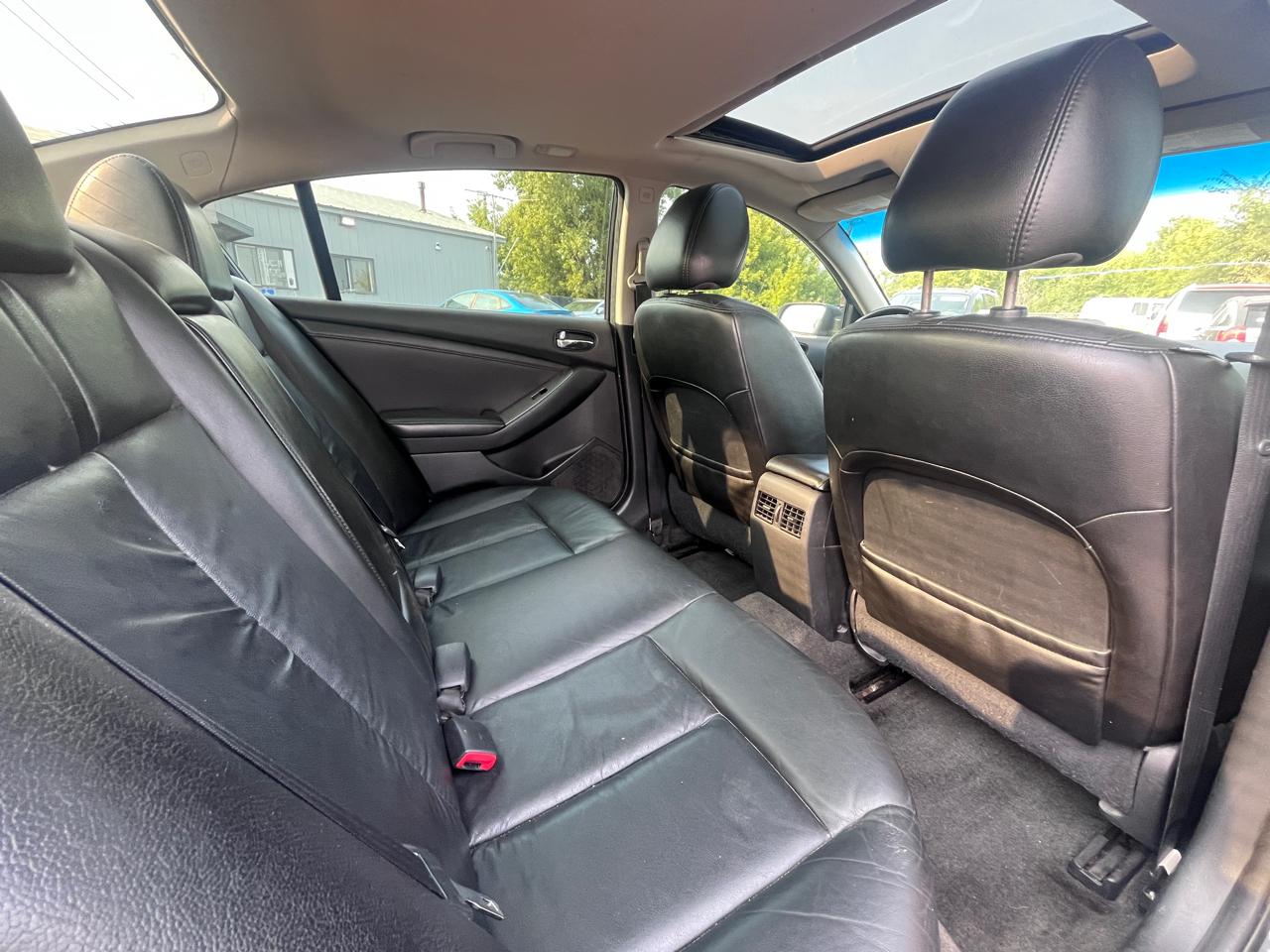 Nissan Altima 4dr Sdn I4 2.5 SL 2012