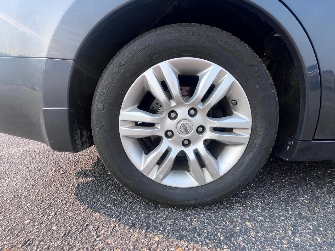 Nissan Altima 4dr Sdn I4 2.5 SL 2012