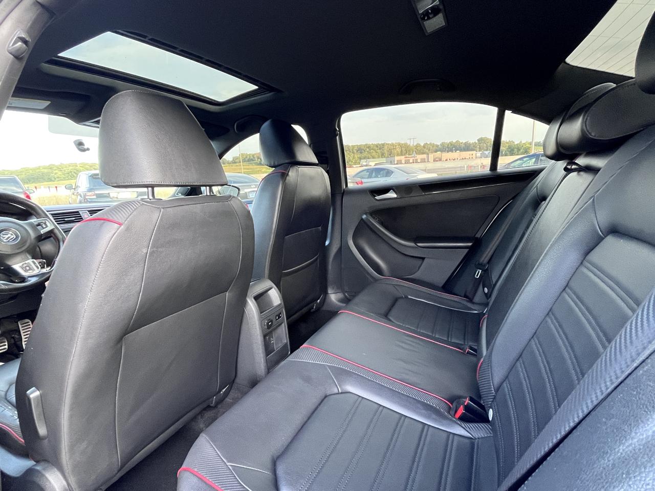 Volkswagen Jetta Sedan 4dr DSG GLI 2014