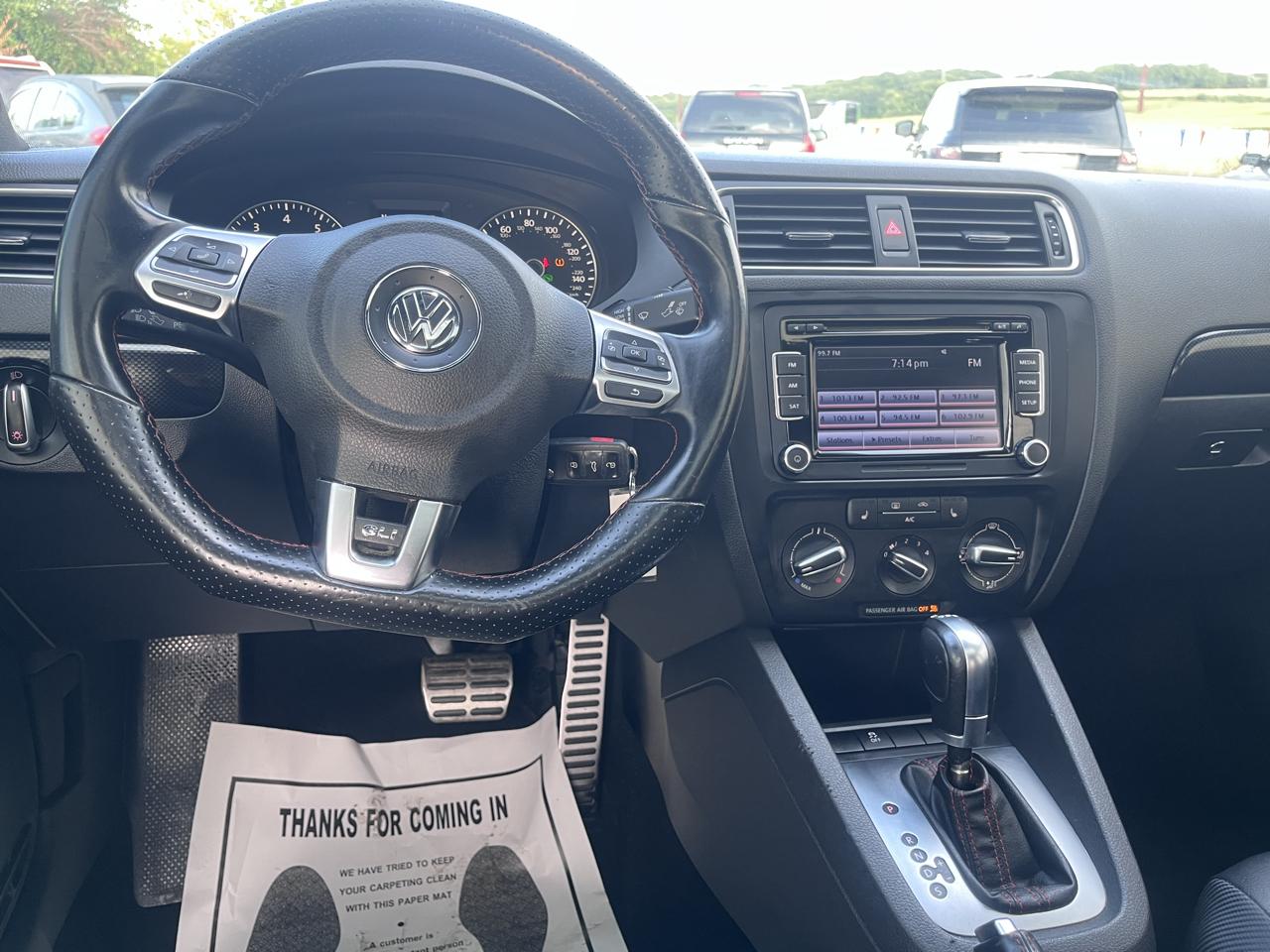 Volkswagen Jetta Sedan 4dr DSG GLI 2014
