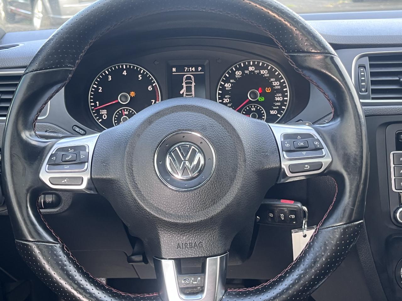 Volkswagen Jetta Sedan 4dr DSG GLI 2014