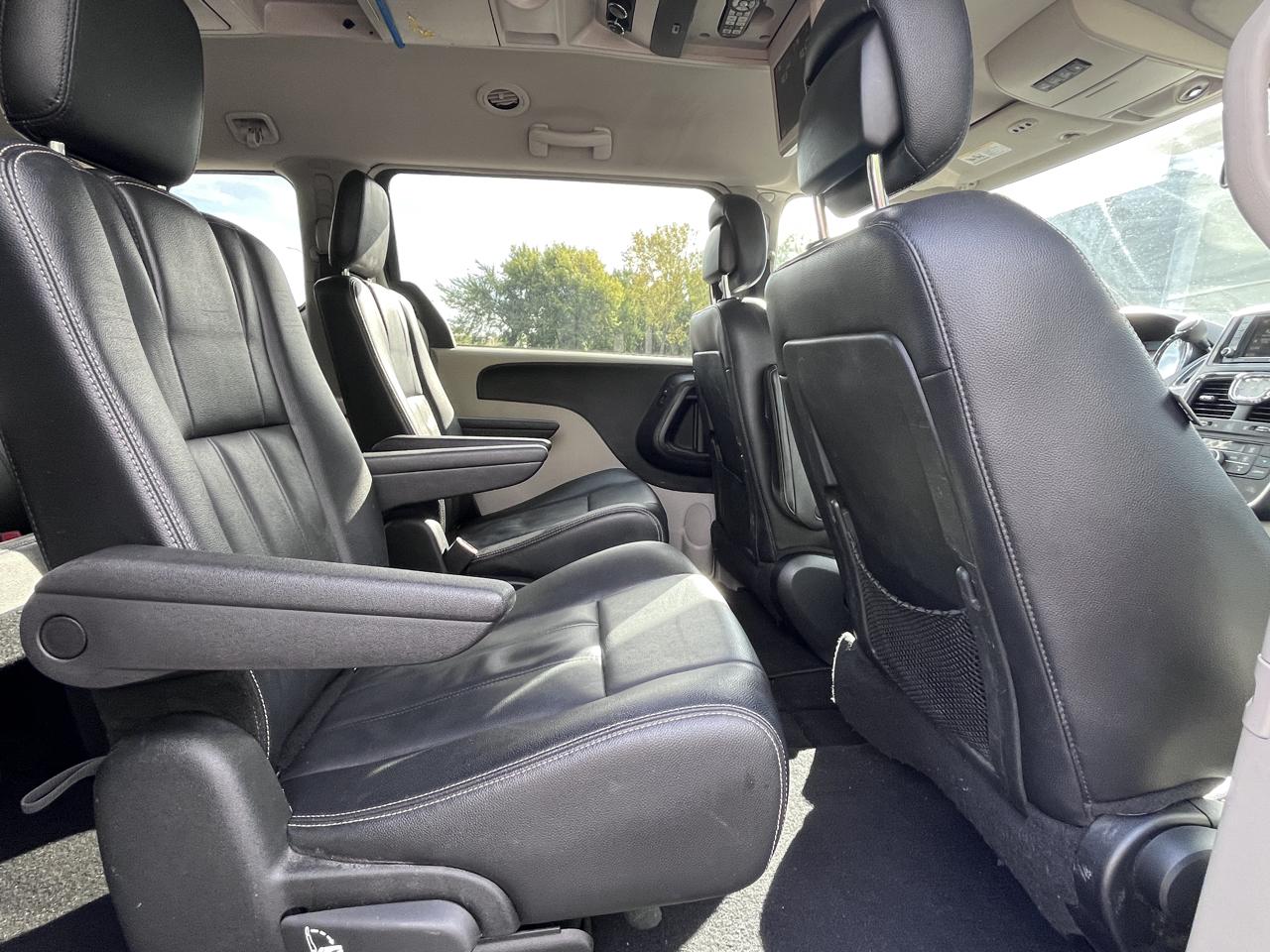 Chrysler Town & Country Touring 2015