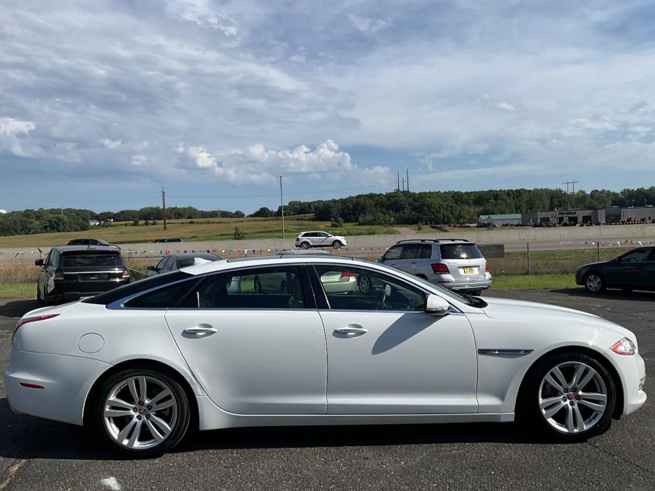 Jaguar XJL  2014