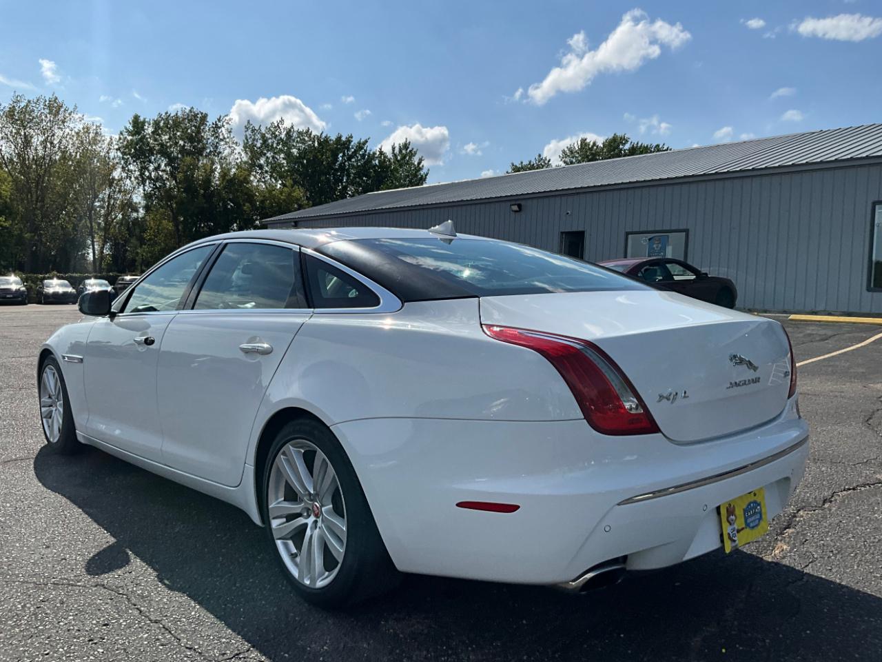 Jaguar XJL  2014