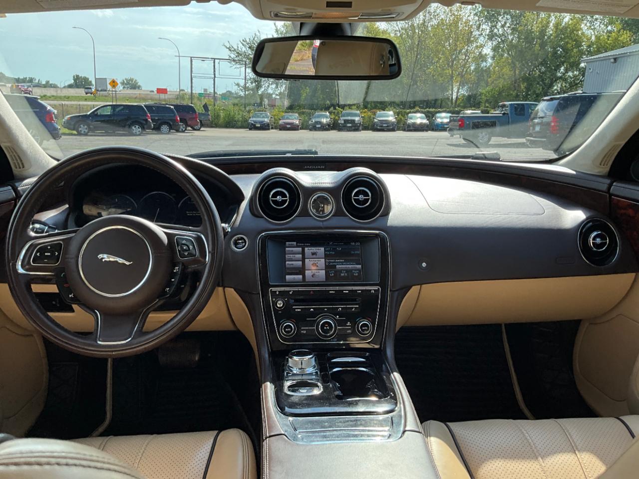 Jaguar XJL  2014