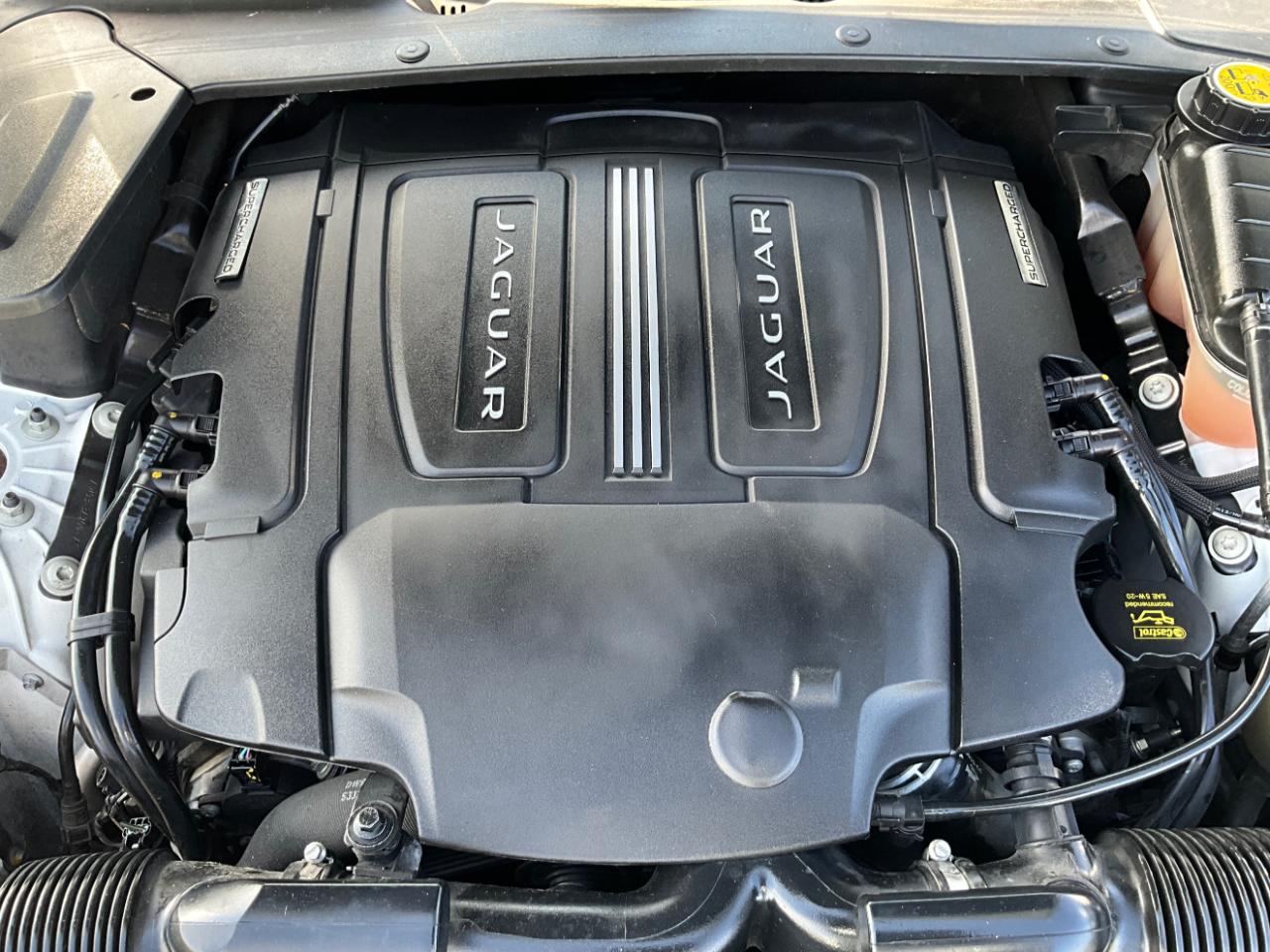 Jaguar XJL  2014