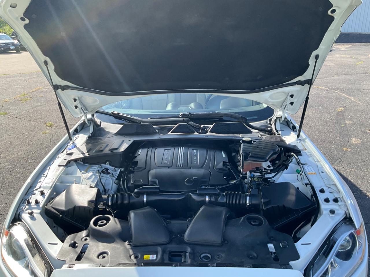 Jaguar XJL  2014