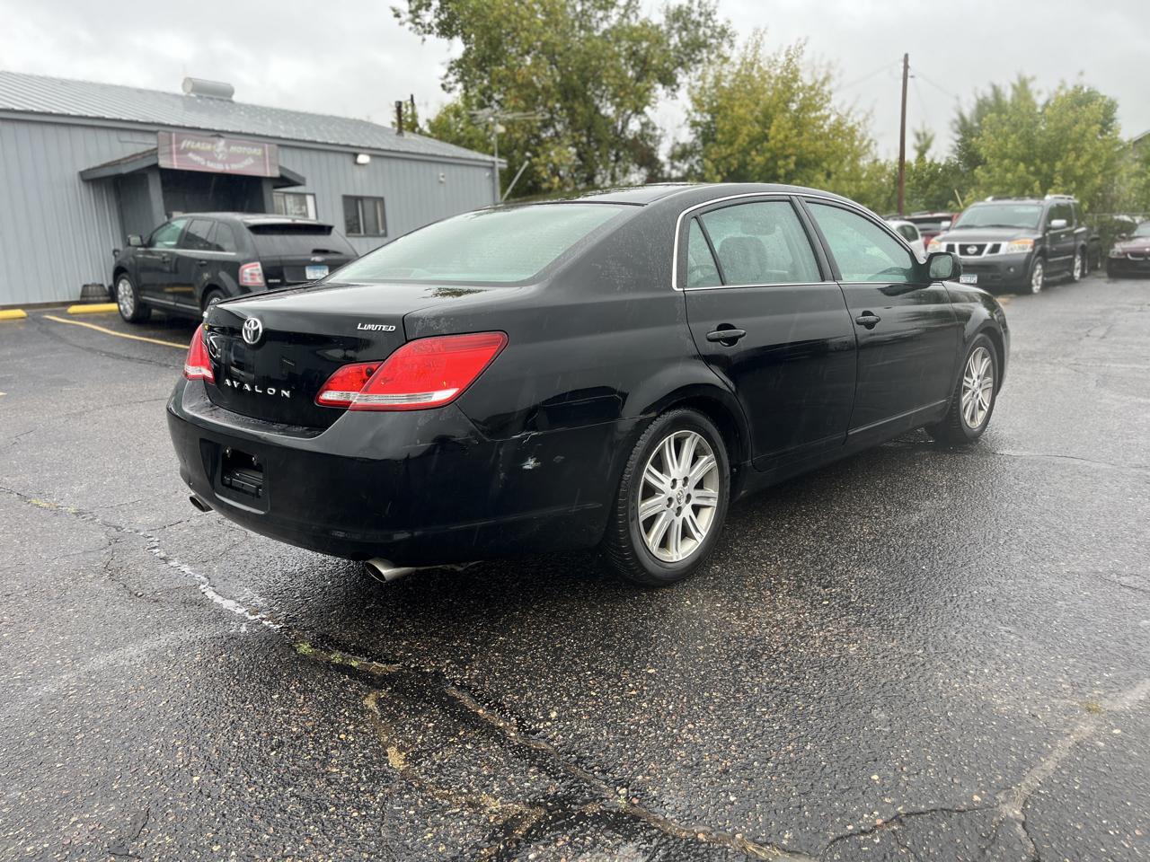 Toyota Avalon 4dr Sdn Limited (Natl) 2006