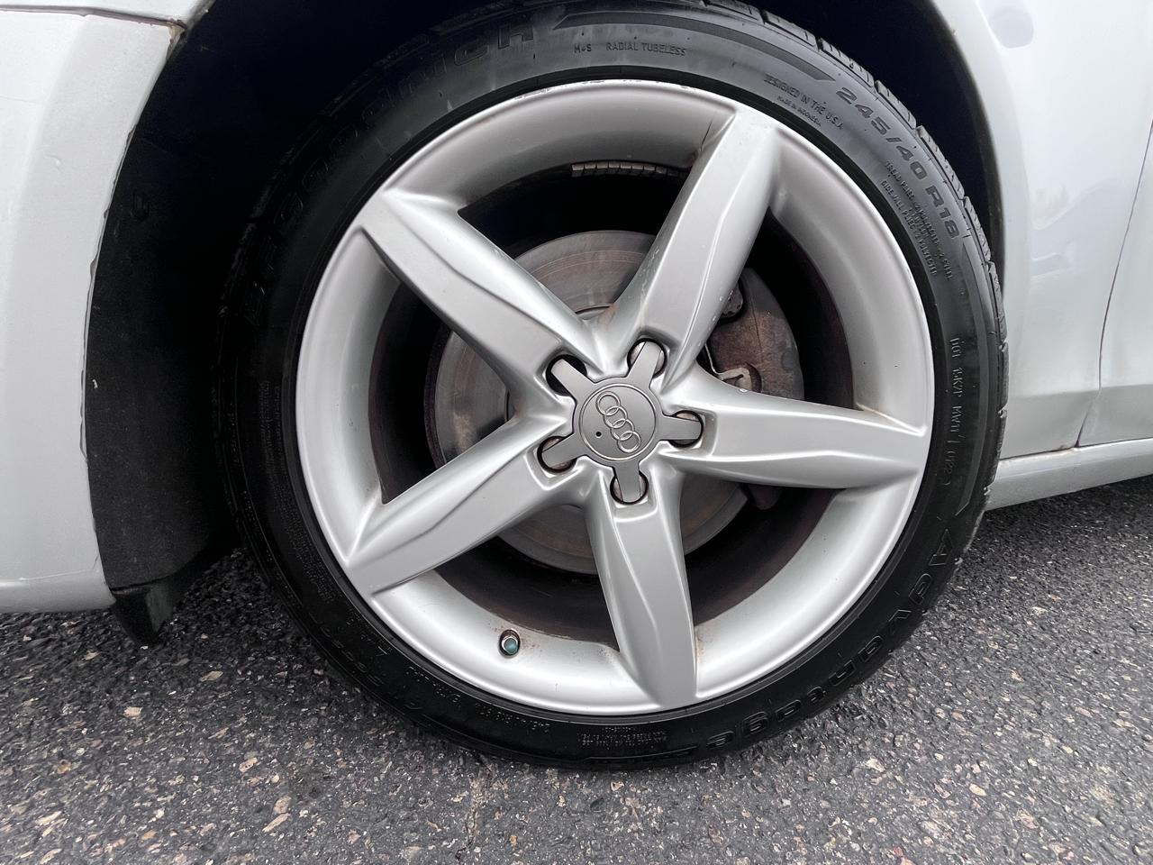 Audi A4 4dr Sdn Auto 3.2L quattro Prestige 2009