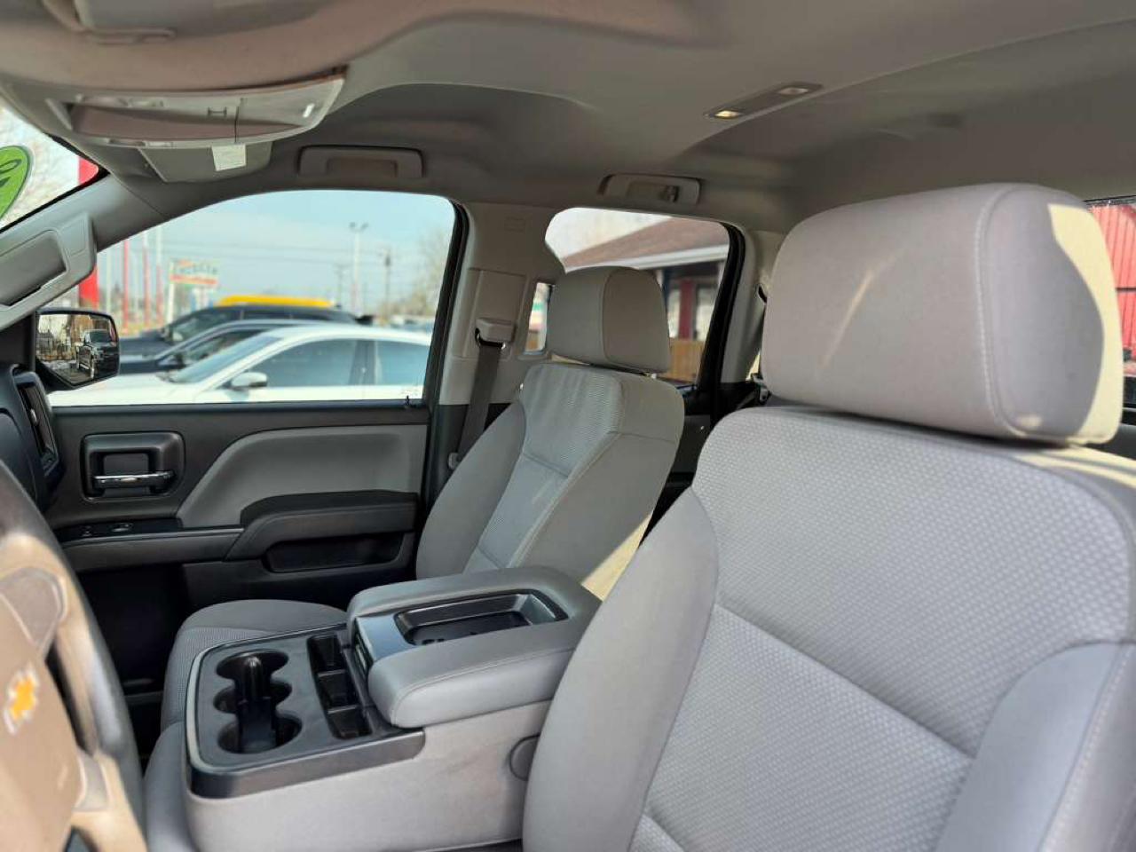 Chevrolet Silverado 1500 Custom Double Cab 4WD 2018