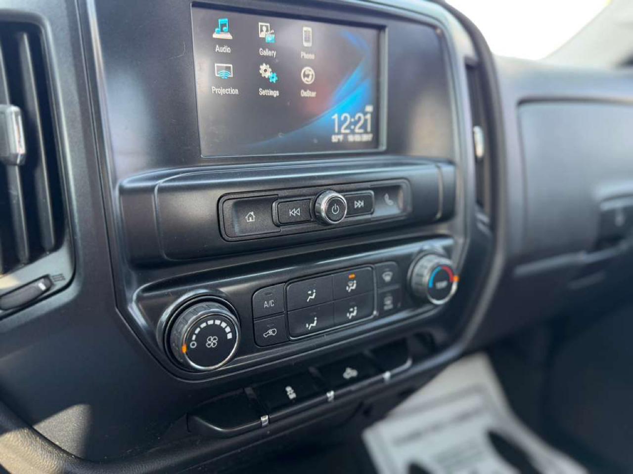 Chevrolet Silverado 1500 Custom Double Cab 4WD 2018