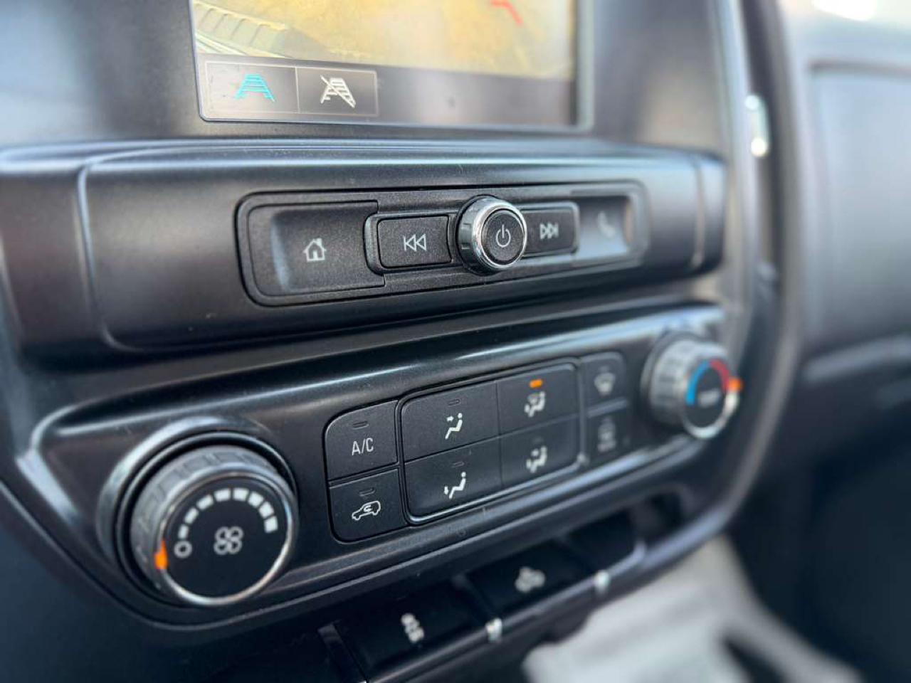 Chevrolet Silverado 1500 Custom Double Cab 4WD 2018