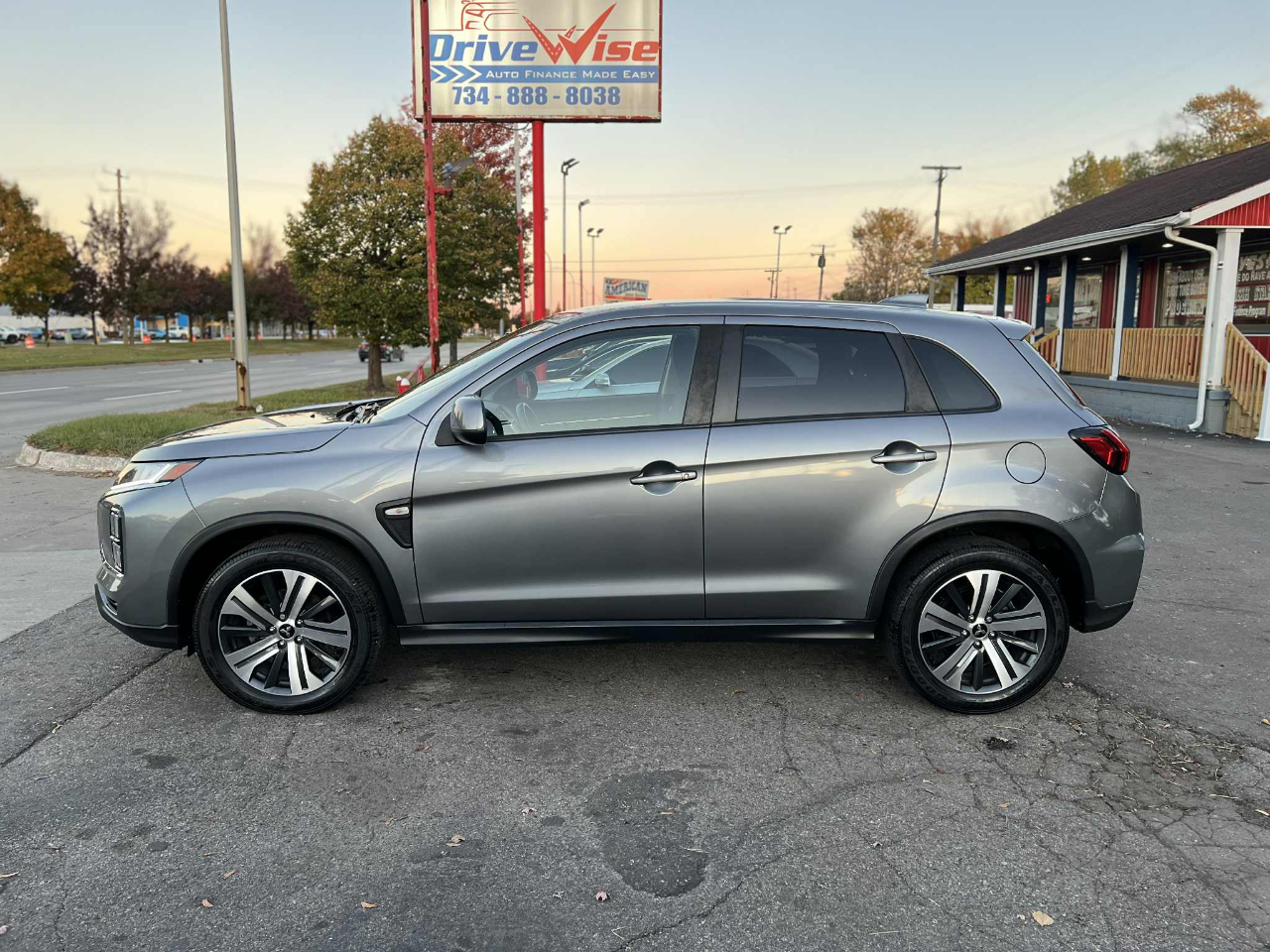 Mitsubishi Outlander Sport 2.0 ES 4WD 2022 Mitsubishi Outlander Sport 2.0 ES 4WD 2022