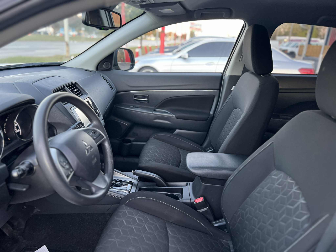 Mitsubishi Outlander Sport 2.0 ES 4WD 2022 Mitsubishi Outlander Sport 2.0 ES 4WD 2022