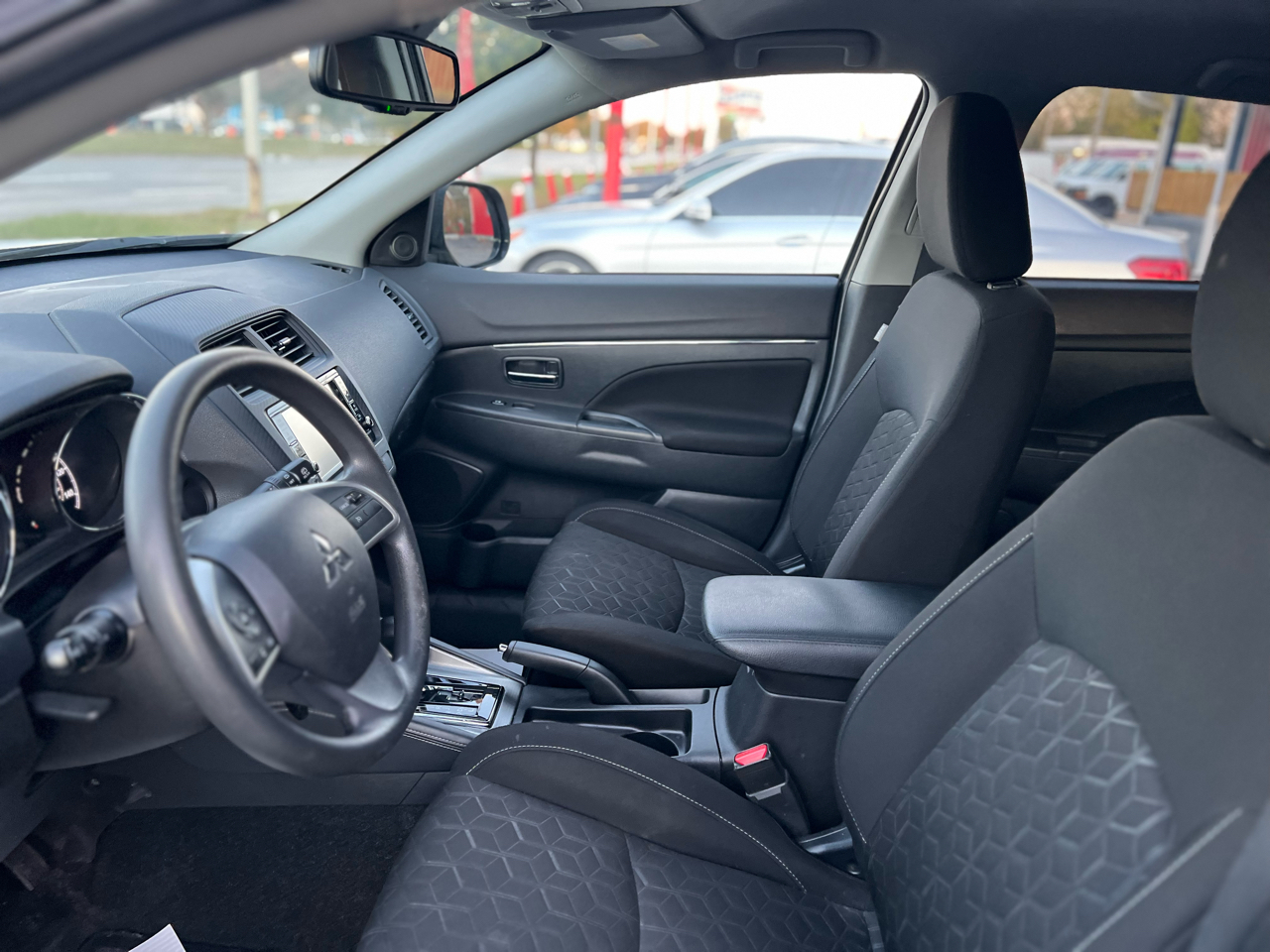 Mitsubishi Outlander Sport 2.0 ES 4WD 2022 Mitsubishi Outlander Sport 2.0 ES 4WD 2022