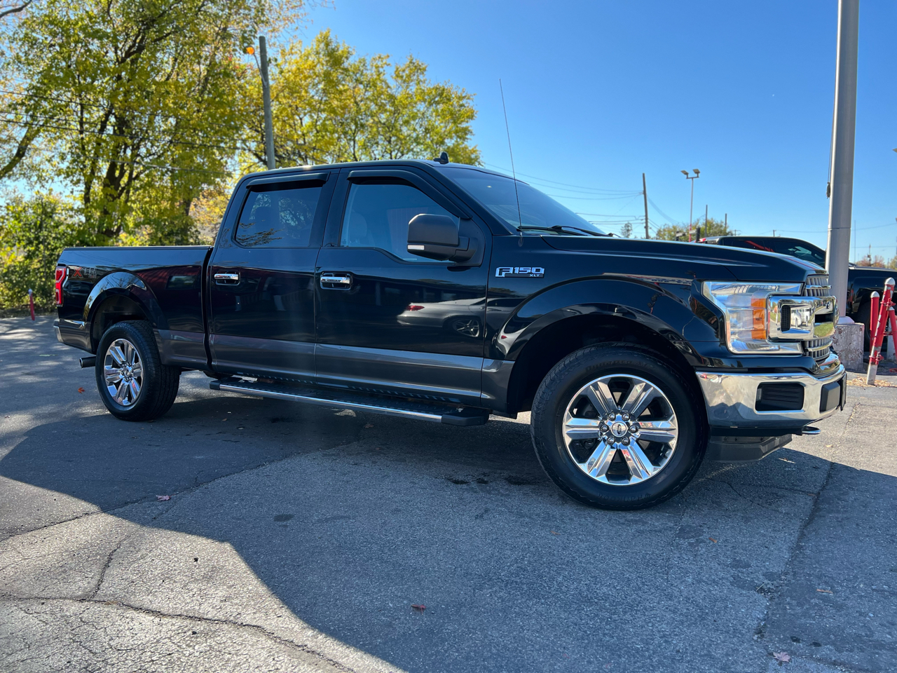 Ford F-150 XLT 4WD SuperCrew 6.5' Box 2018 Ford F-150 XLT 4WD SuperCrew 6.5' Box 2018