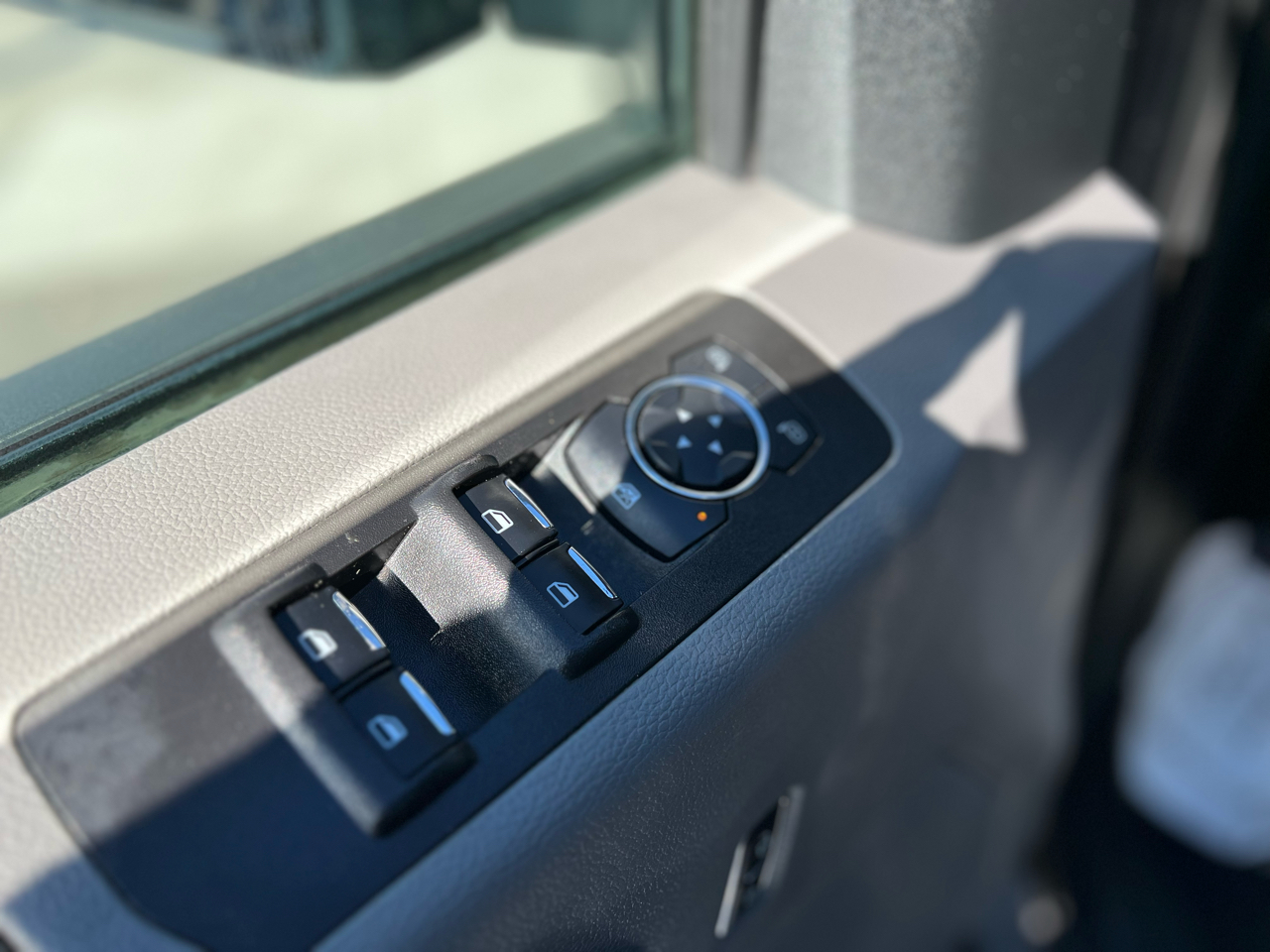 Ford F-150 XLT 4WD SuperCrew 6.5' Box 2018 Ford F-150 XLT 4WD SuperCrew 6.5' Box 2018