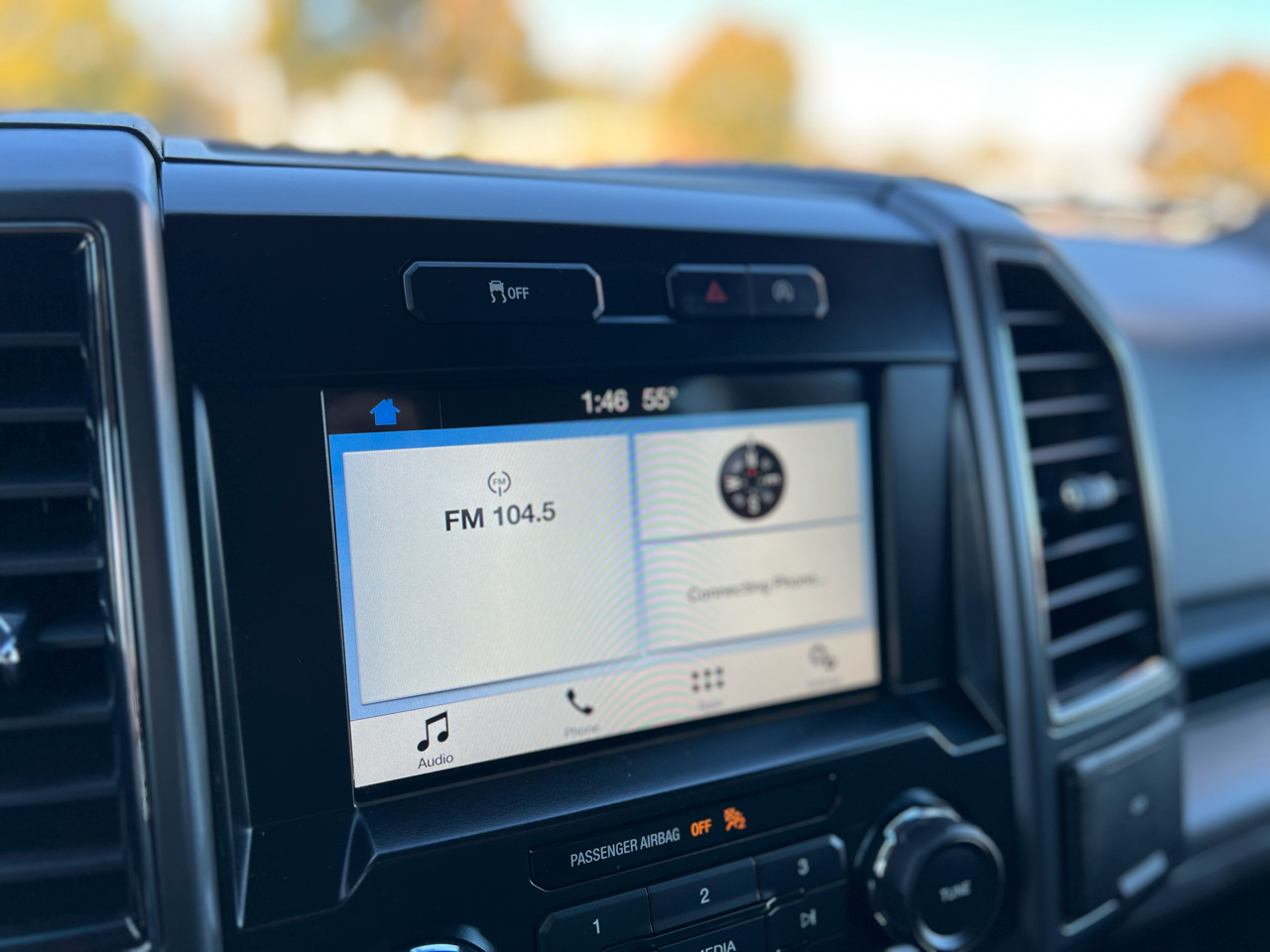 Ford F-150 XLT 4WD SuperCrew 6.5' Box 2018 Ford F-150 XLT 4WD SuperCrew 6.5' Box 2018