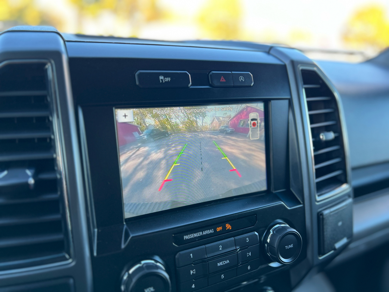 Ford F-150 XLT 4WD SuperCrew 6.5' Box 2018 Ford F-150 XLT 4WD SuperCrew 6.5' Box 2018