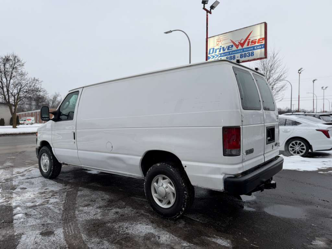 Ford Econoline E-350 Super Duty 2008