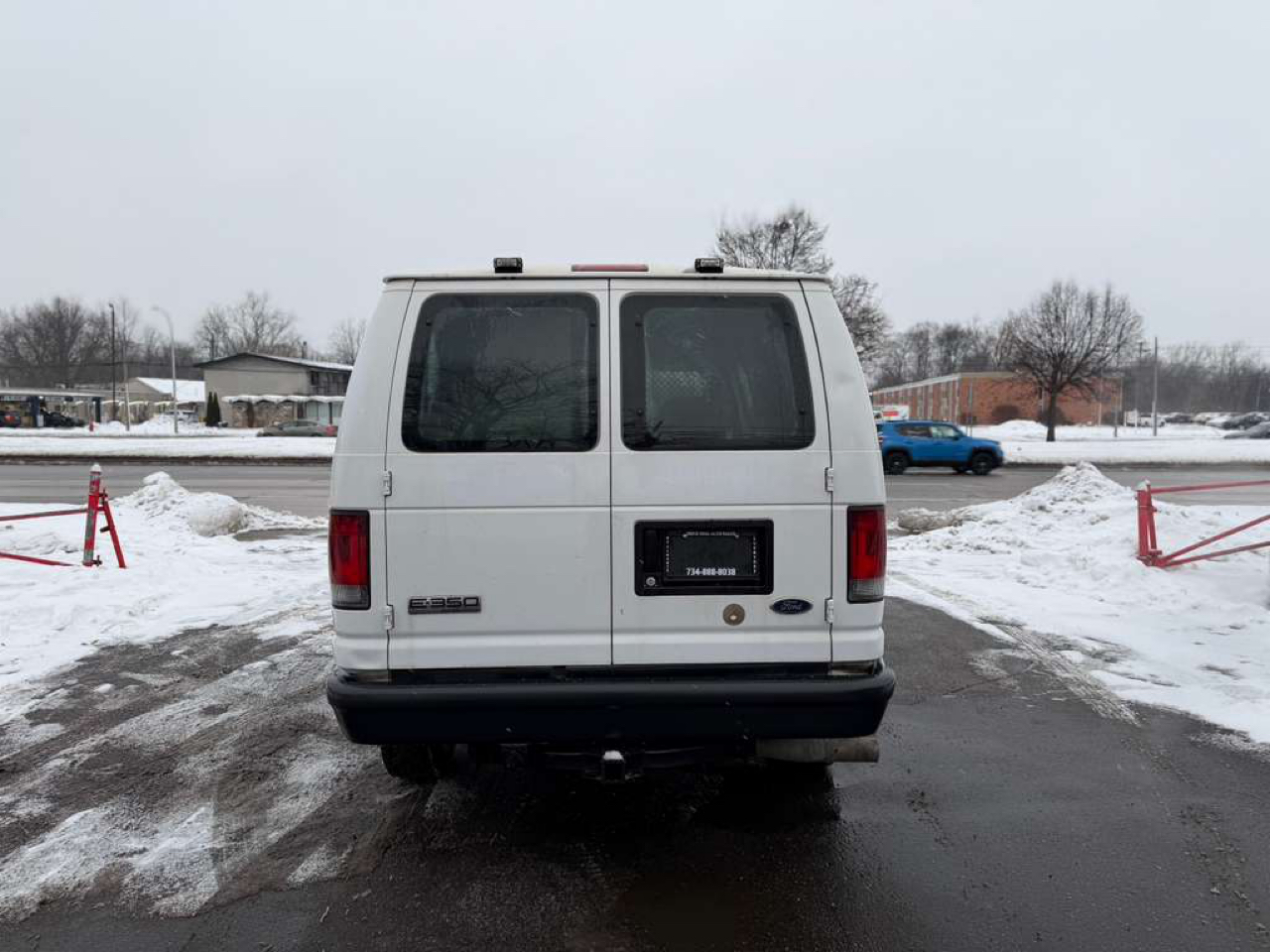 Ford Econoline E-350 Super Duty 2008