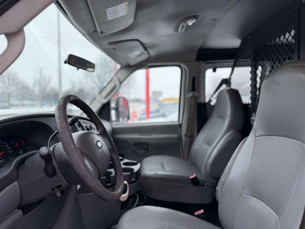 Ford Econoline E-350 Super Duty 2008