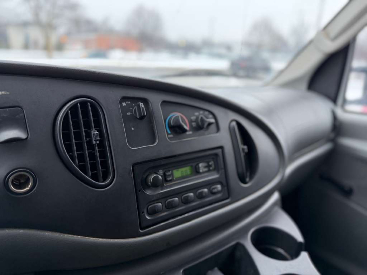 Ford Econoline E-350 Super Duty 2008