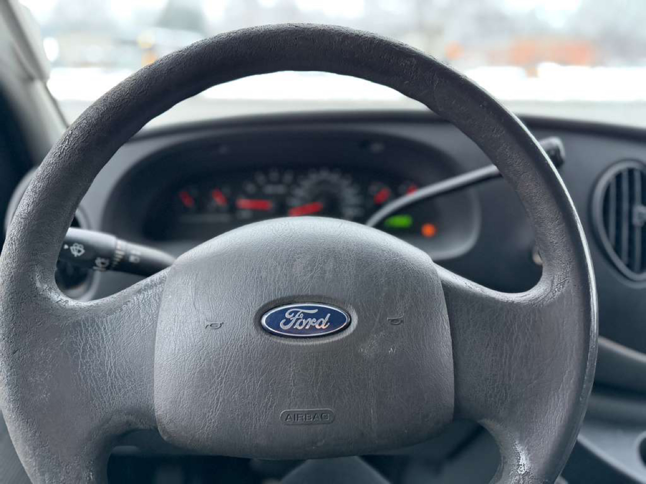 Ford Econoline E-350 Super Duty 2008