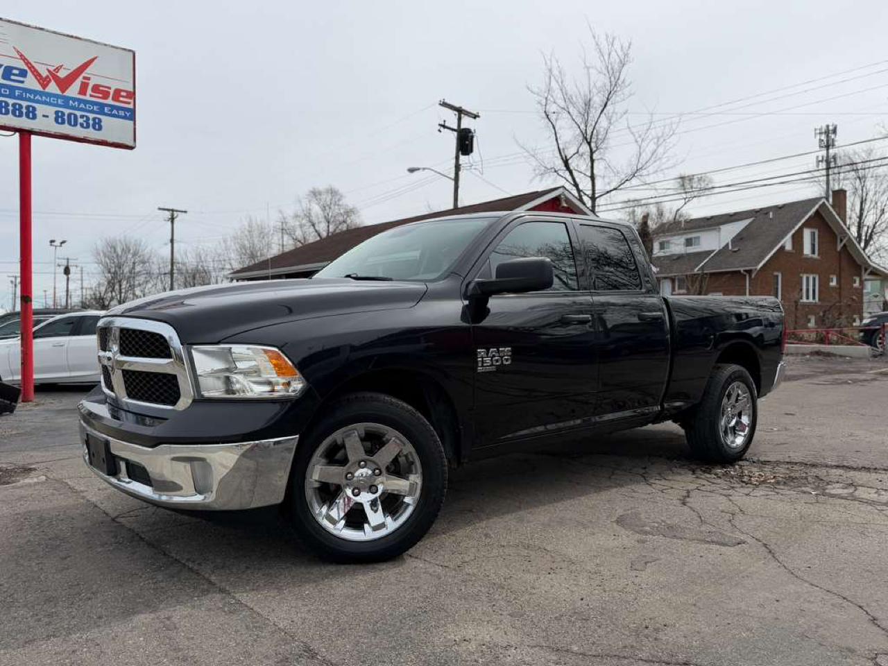 RAM 1500 Classic Express 4x4 Quad Cab 6'4" Box 2019