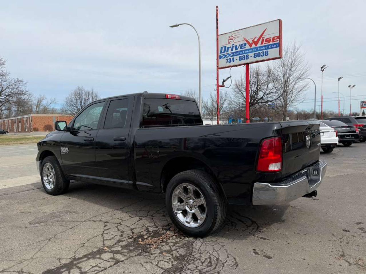 RAM 1500 Classic Express 4x4 Quad Cab 6'4" Box 2019
