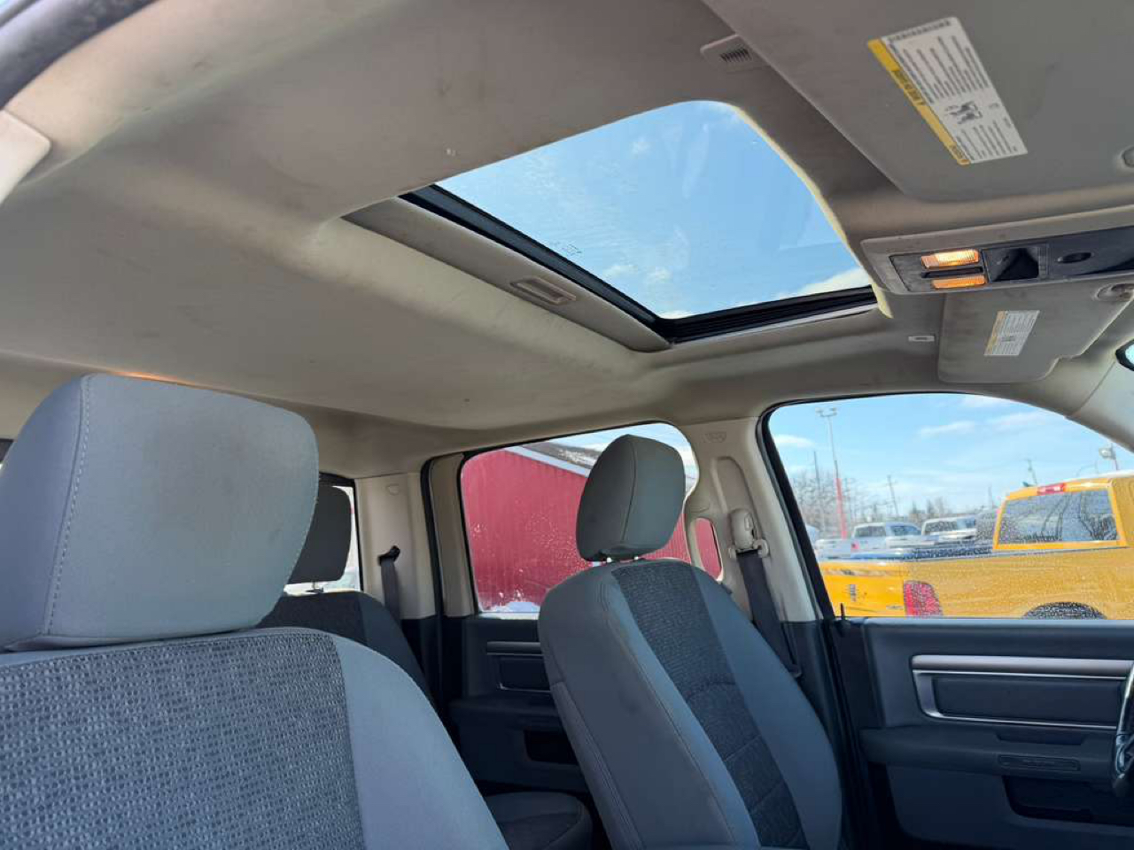 RAM 1500 Classic SLT Crew Cab SWB 4WD 2019