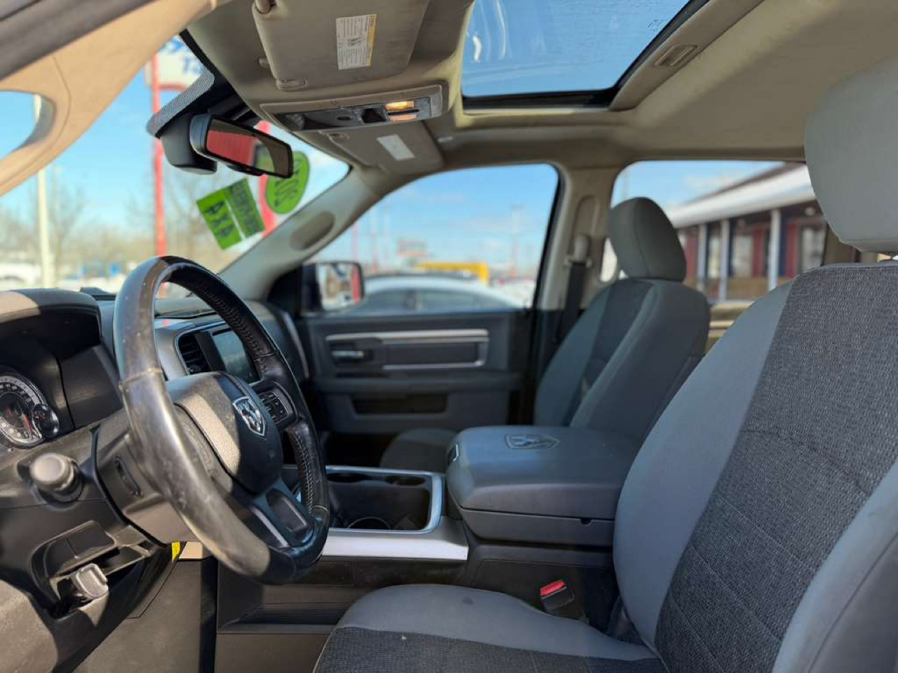 RAM 1500 Classic SLT Crew Cab SWB 4WD 2019