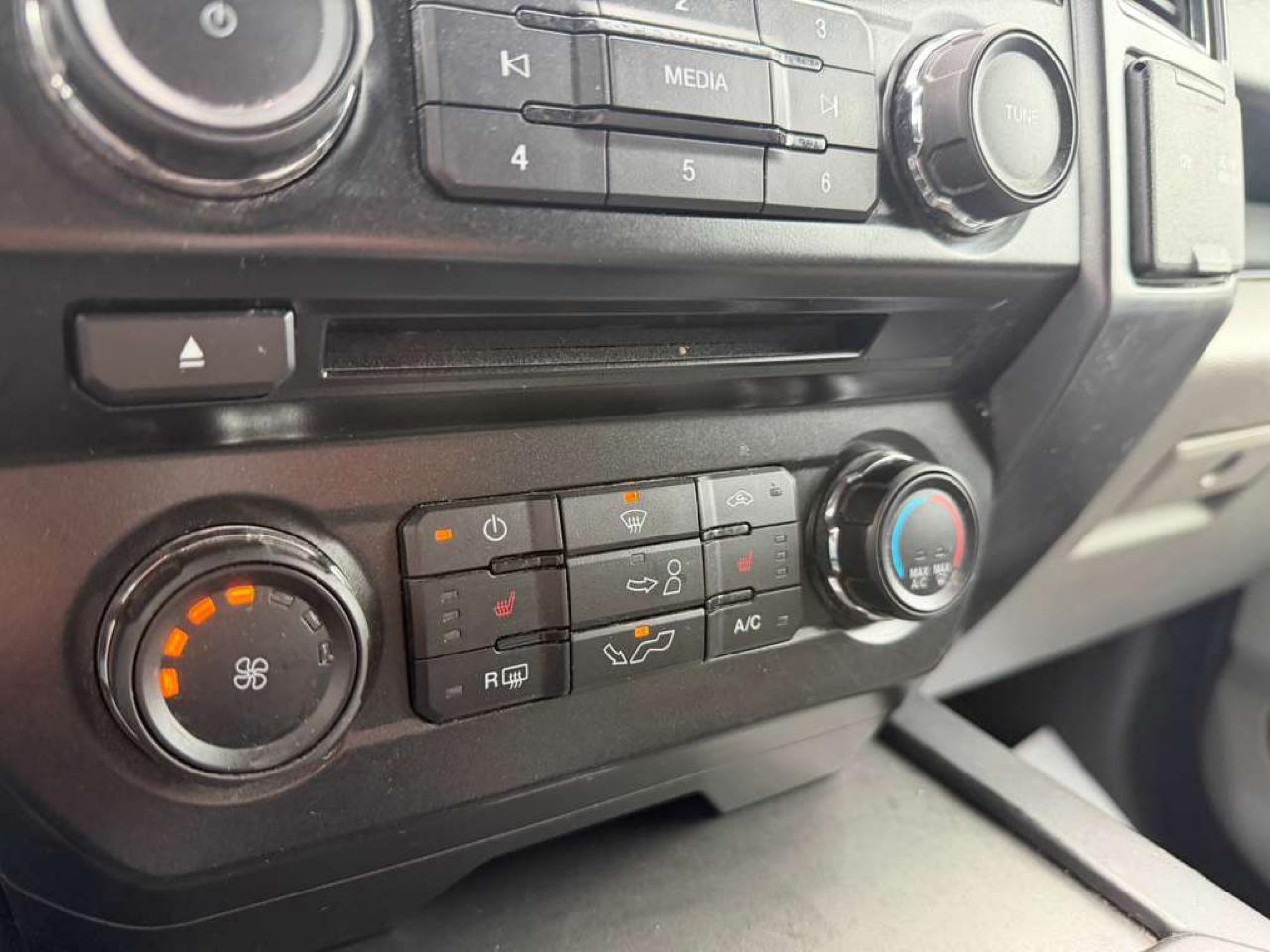 Ford F-150 XLT SuperCrew 6.5-ft Box 4WD 2016