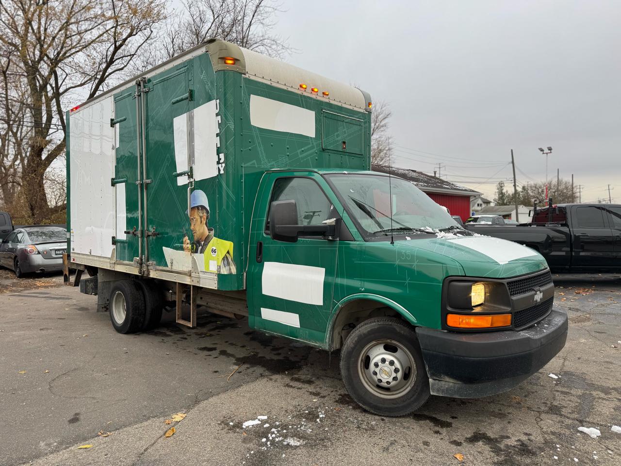 2017 Chevrolet Express G4500 159"