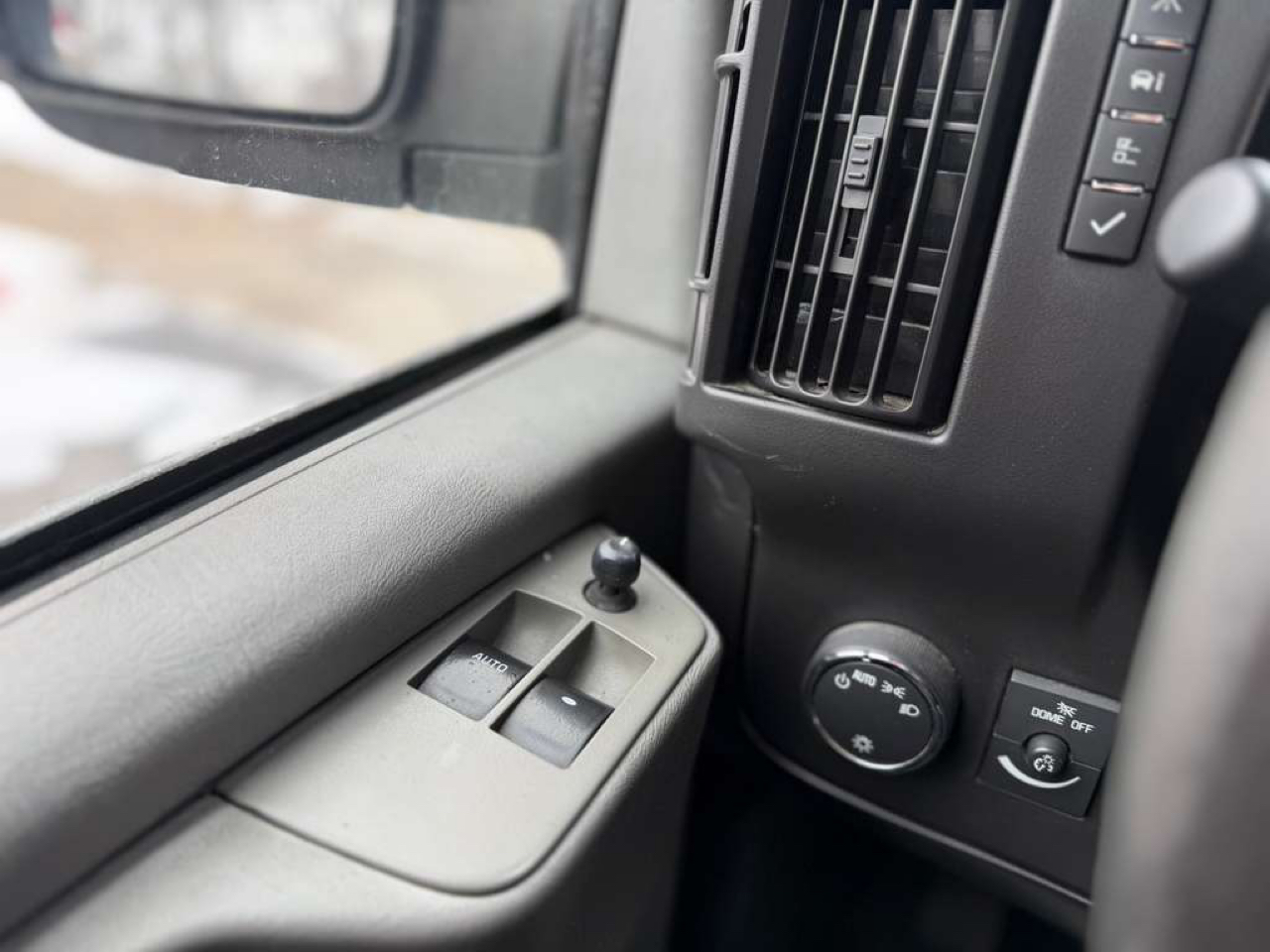 Chevrolet Express 3500 Cargo 2013