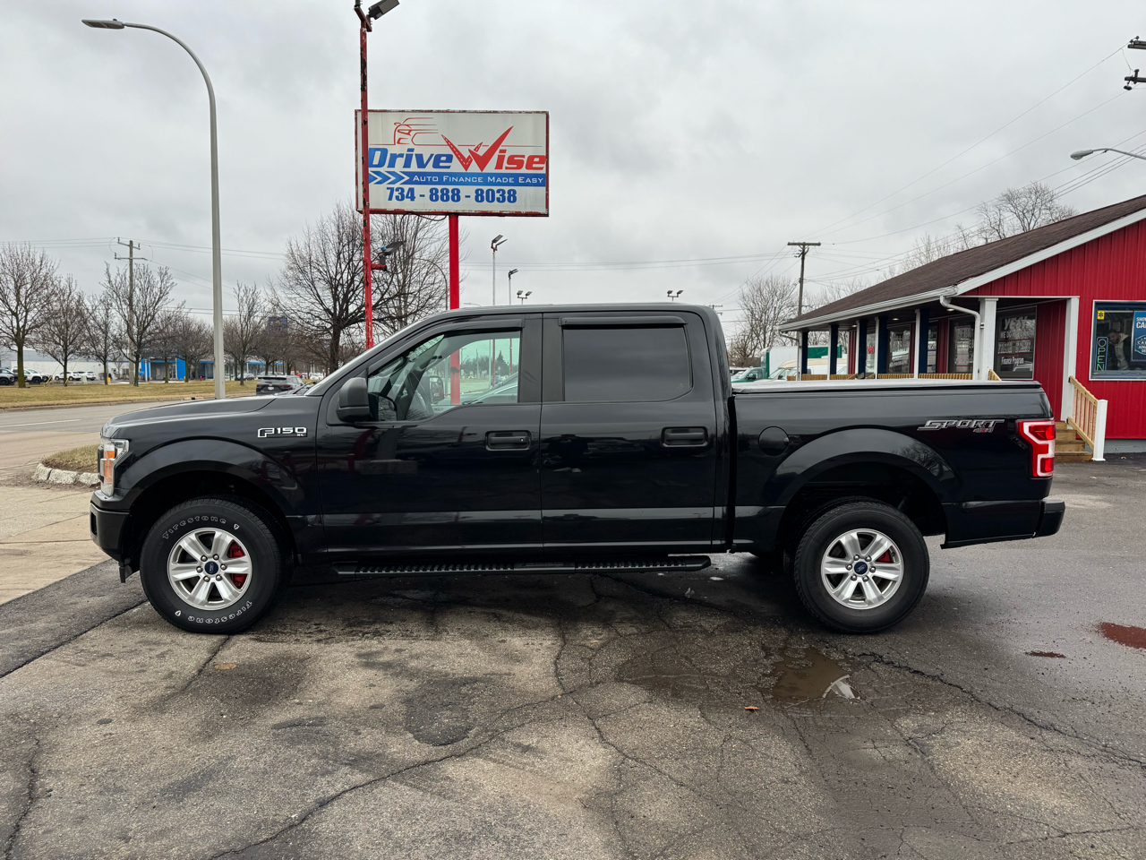 Ford F-150 XL SuperCrew 5.5-ft. Bed 4WD 2019