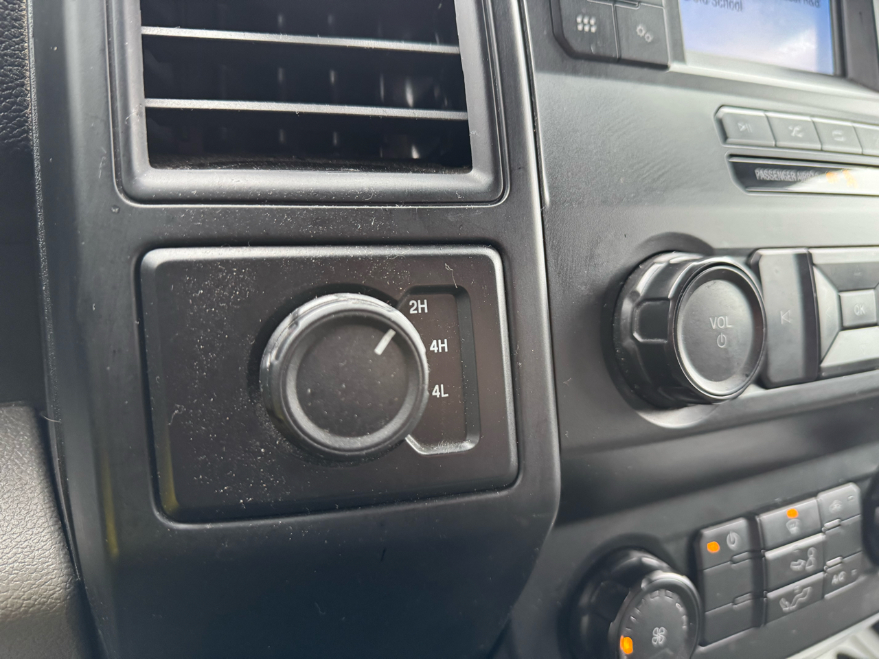 Ford F-150 XL SuperCrew 5.5-ft. Bed 4WD 2019