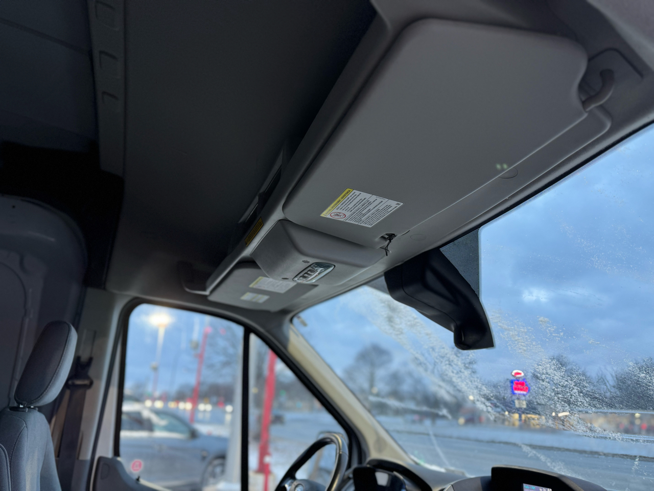 Ford Transit 250 Van Med. Roof w/Sliding Pass. 148-in. WB 2016