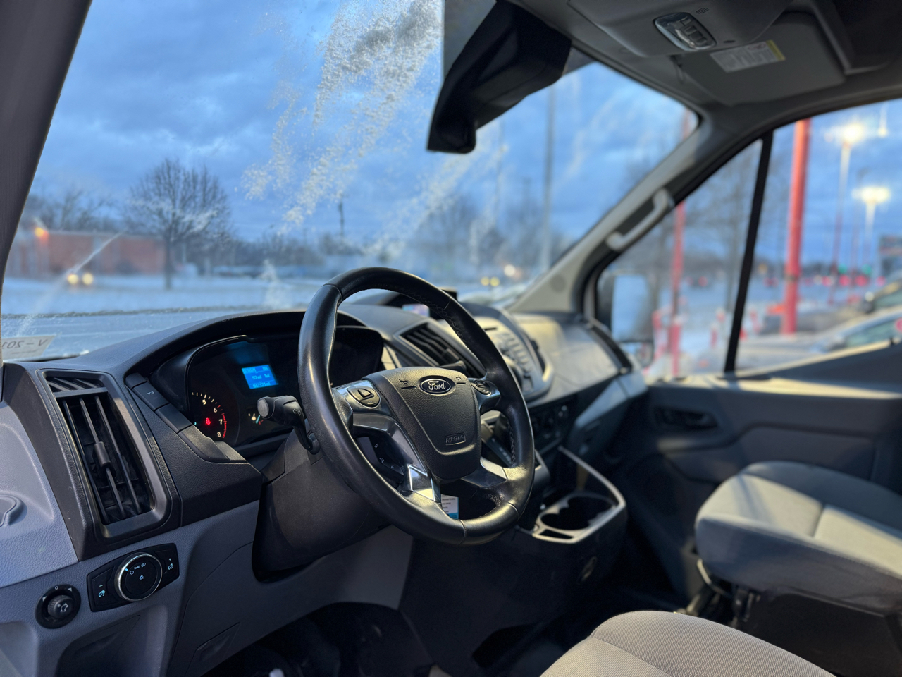 Ford Transit 250 Van Med. Roof w/Sliding Pass. 148-in. WB 2016