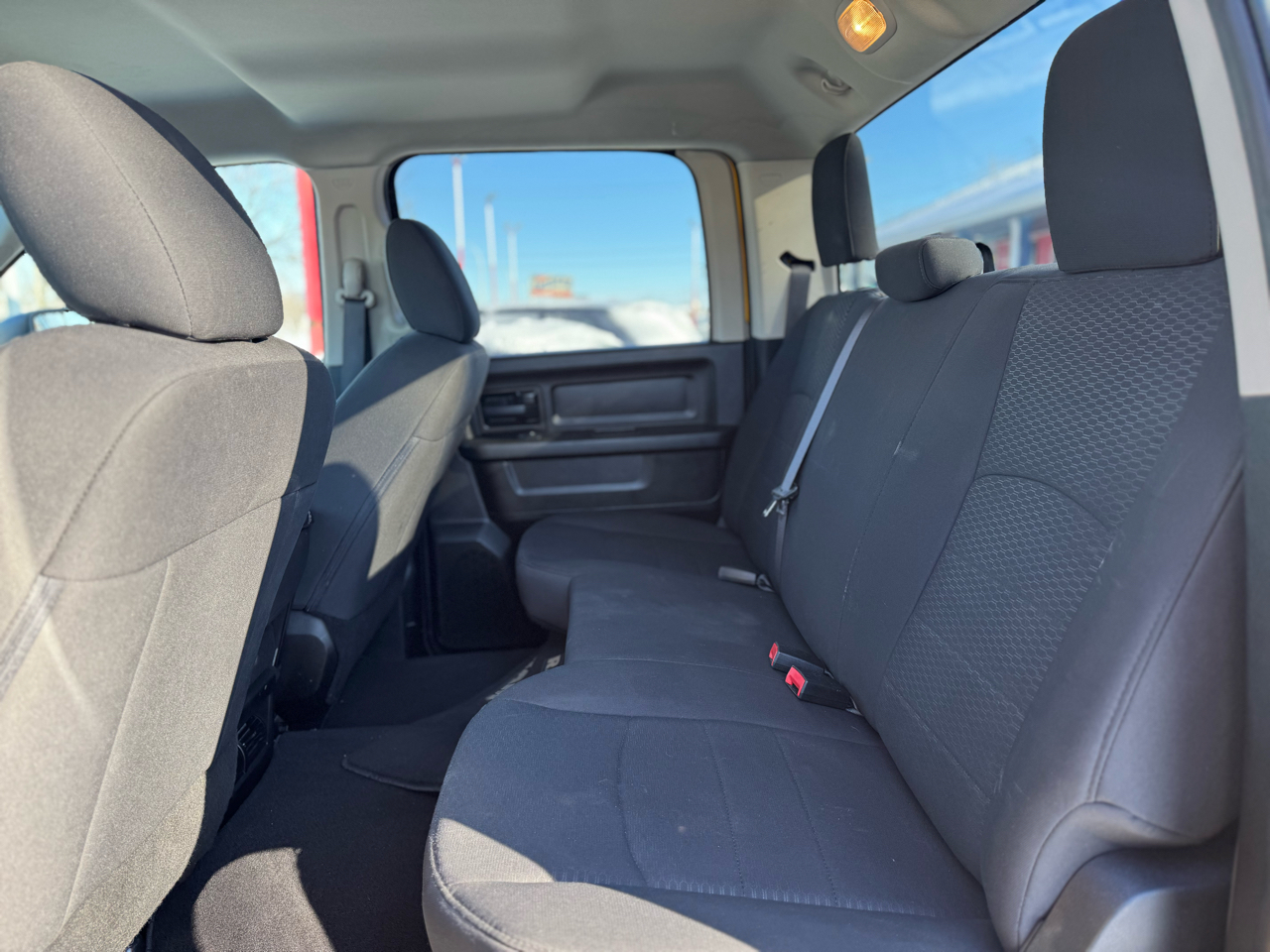 RAM 1500 Classic Express 4x4 Crew Cab 5'7" Box 2019