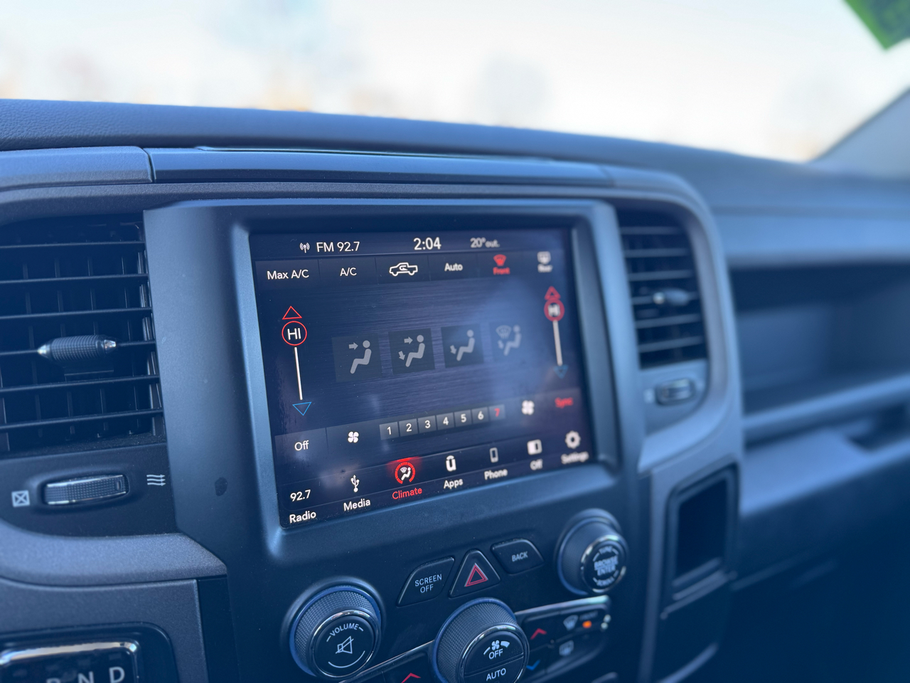 RAM 1500 Classic Express 4x4 Crew Cab 5'7" Box 2019