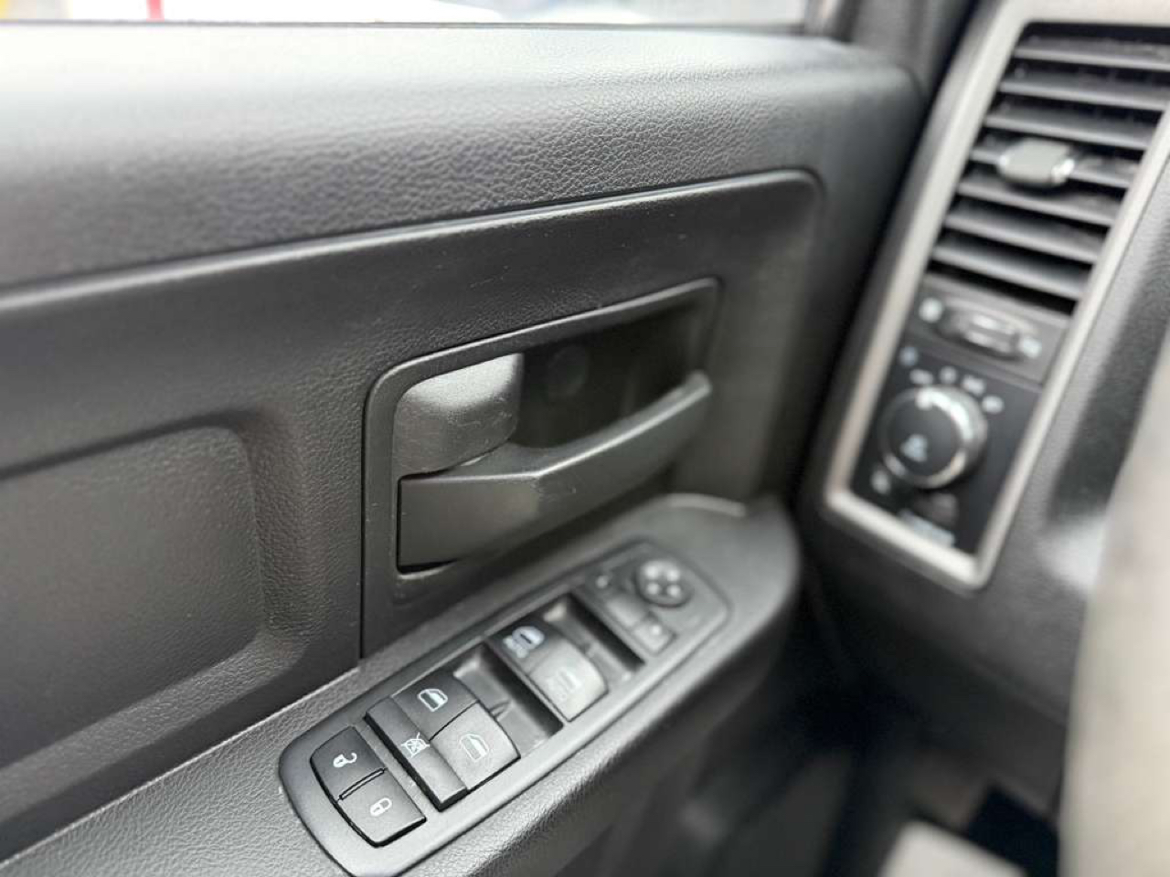 RAM 1500 Classic Tradesman Quad Cab 4WD 2019